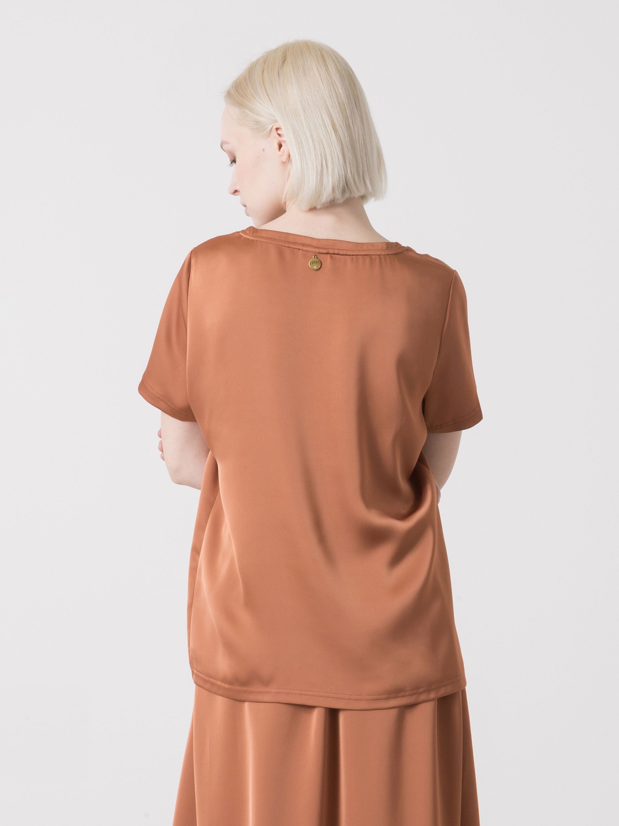 dimensione-danza-t-shirt-satin-donna-scollo-a-v-vestibilit-regular image 8