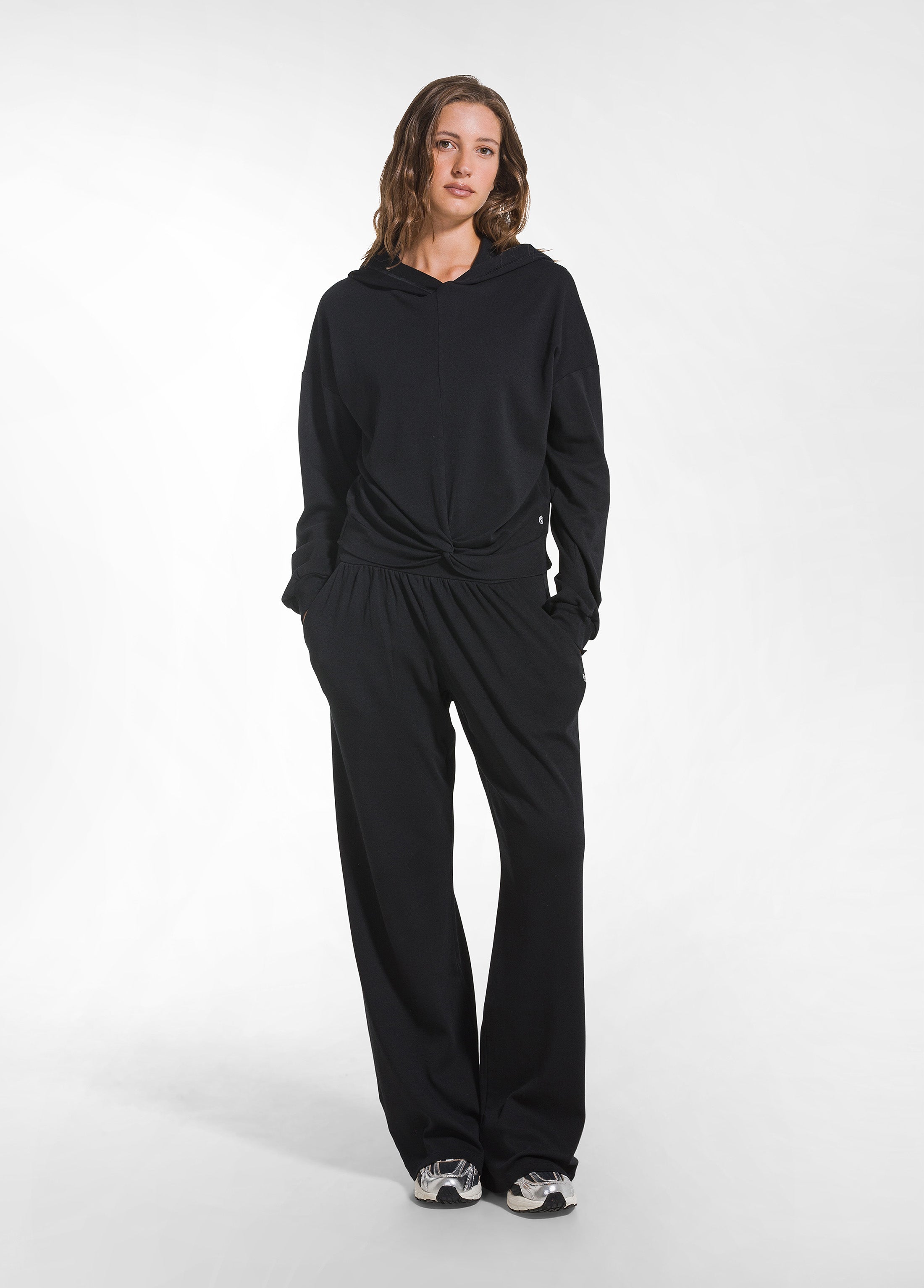 deha-d52055-pantalone-in-morbido-cotone-nero-gamba-dritta image 1