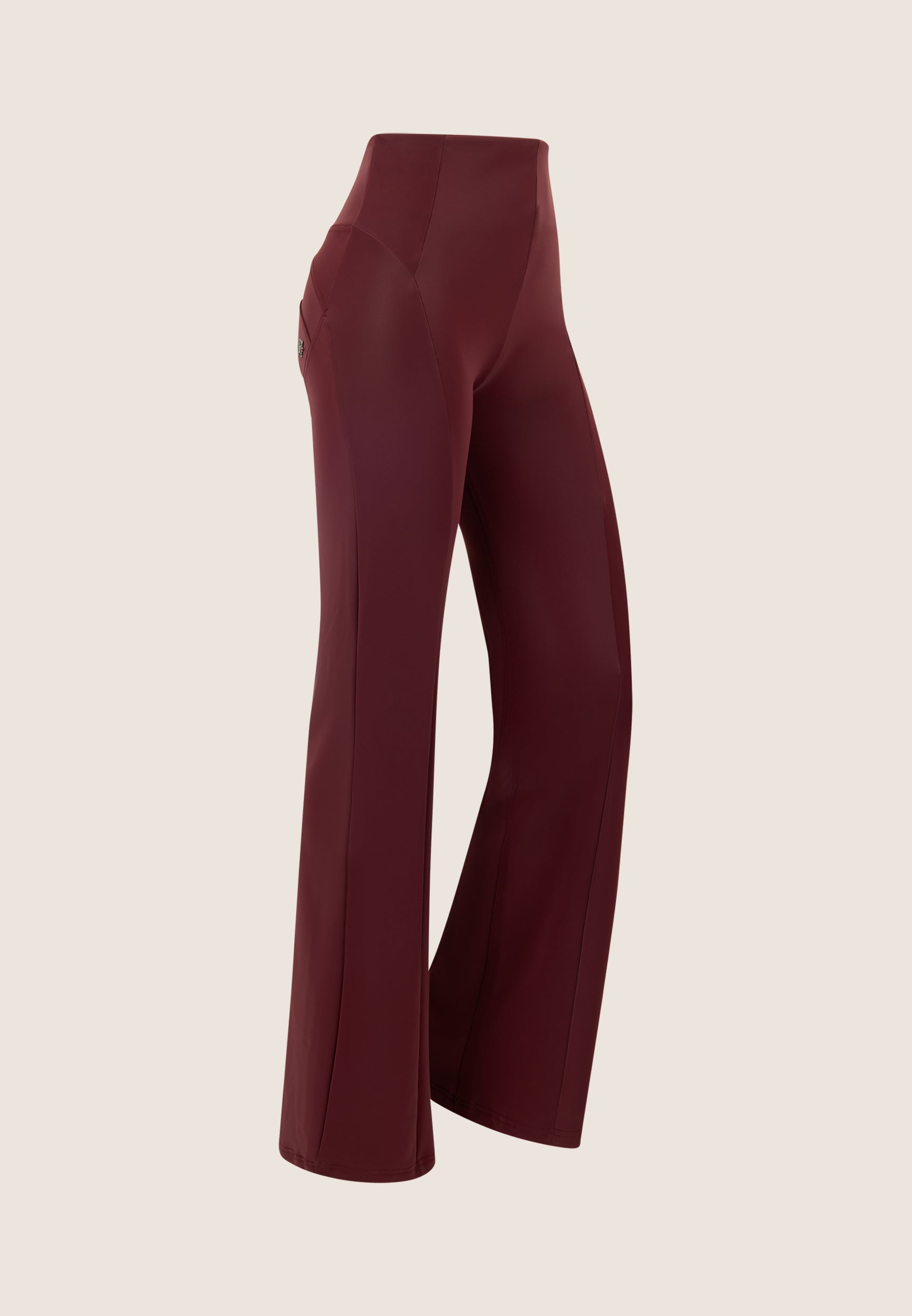 freddy-wr-up-pantaloni-super-flare-in-similpelle-lucida-effetto-wet image 8