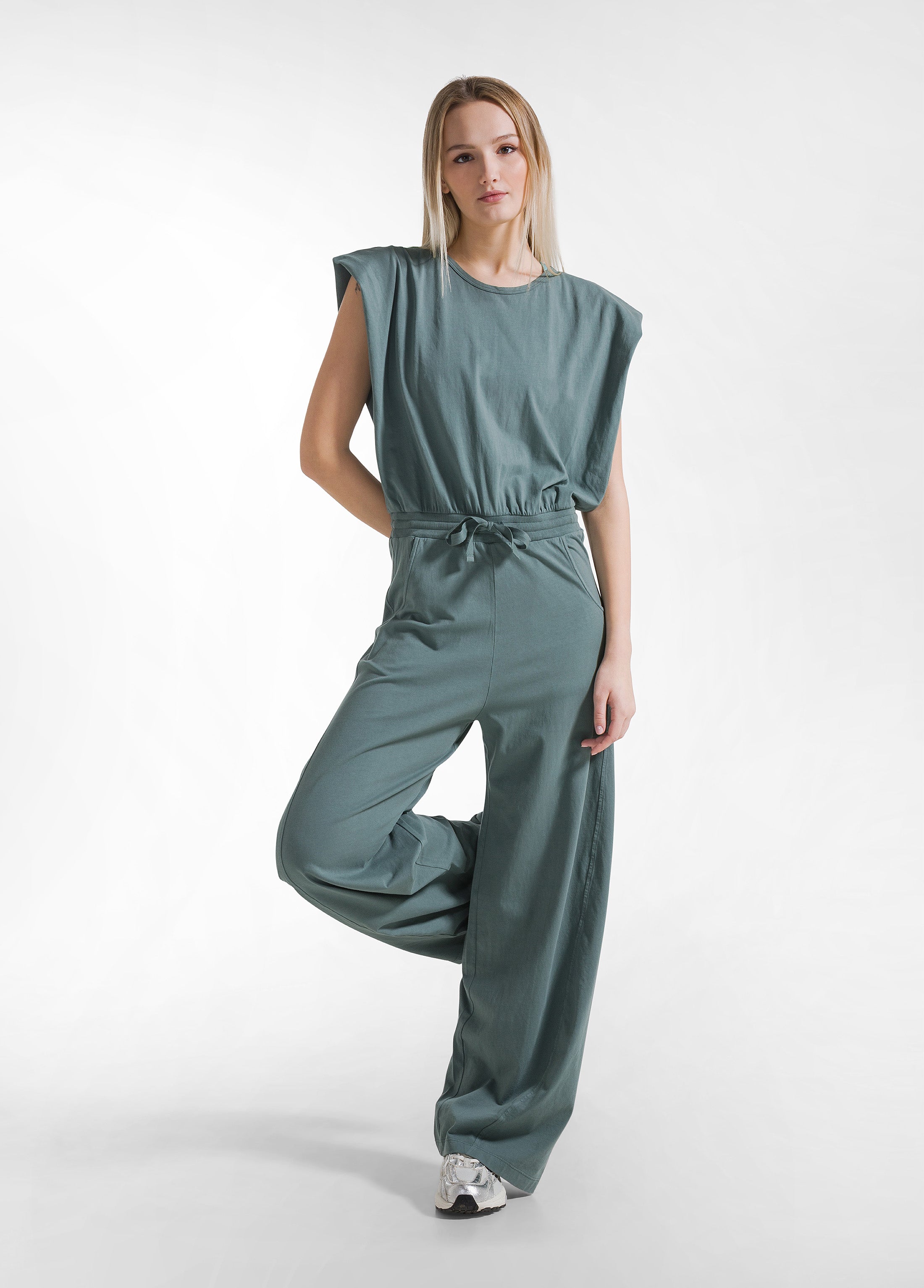 deha-tuta-jumpsuit-in-jersey-verde-con-apertura-sul-retro image 2