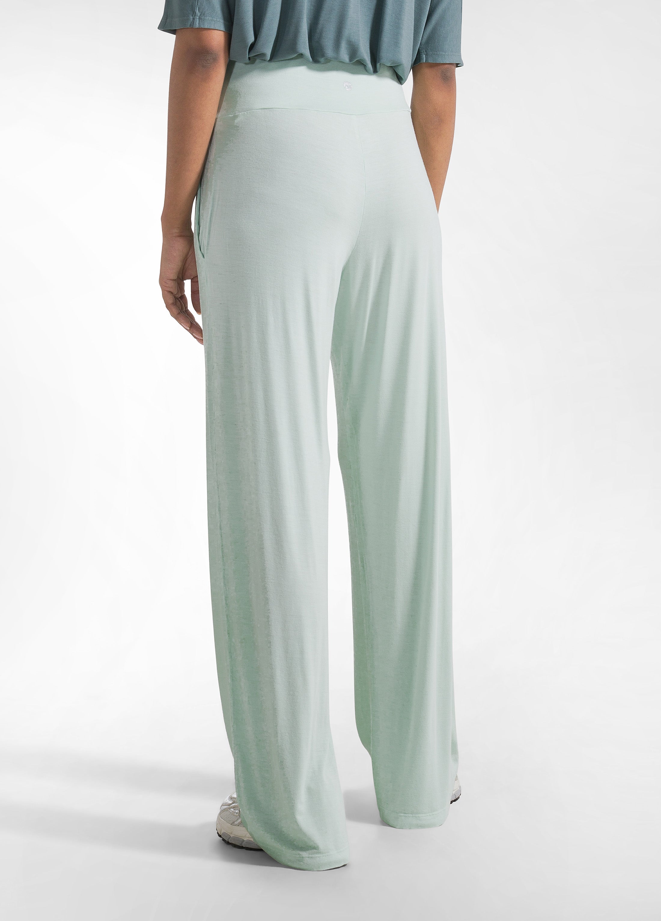 deha-pantalone-dritto-in-viscosa-stretch-verde-pantalone-donna image 3