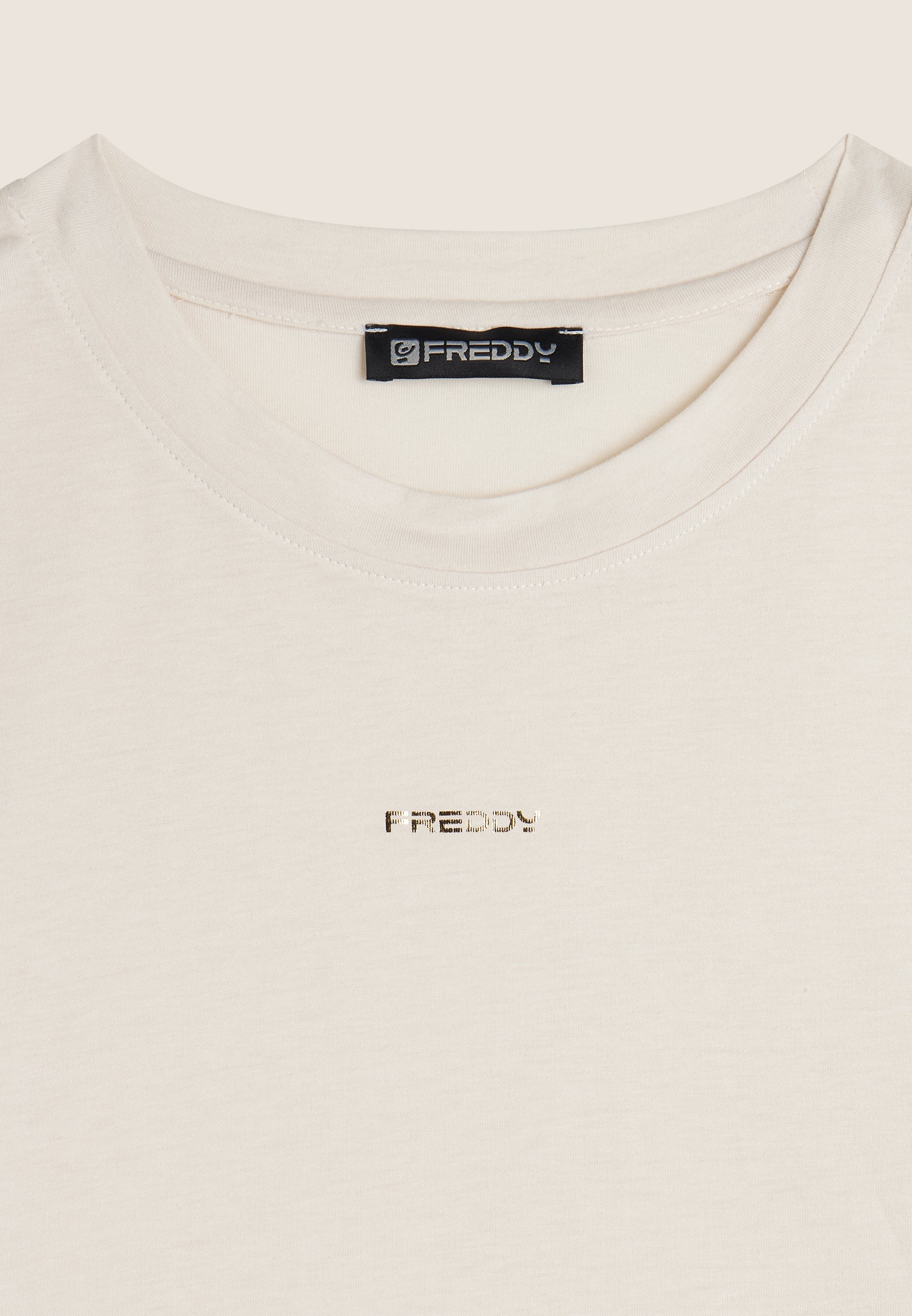 freddy-t-shirt-corta-cropped-jersey-con-maniche-effetto-seta-donna image 7