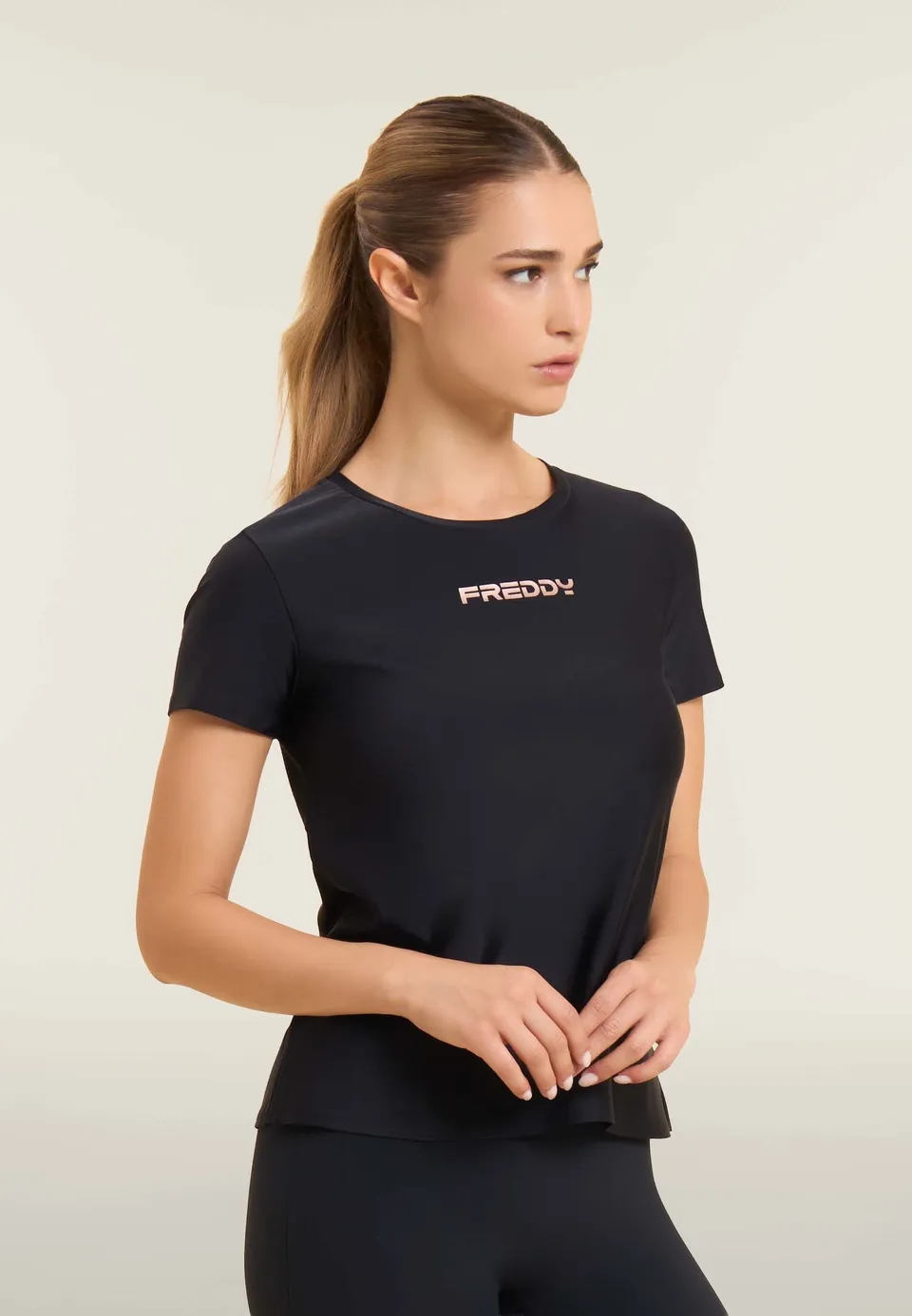 freddy-t-shirt-tecnica-regular-con-spacchi-laterali image 1
