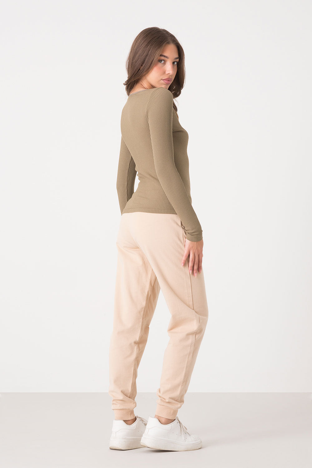 dimensione-danza-tshirt-l-s-donna-in-modal-stretch-a-costine-con-scollo-a-v-e-bo image 2