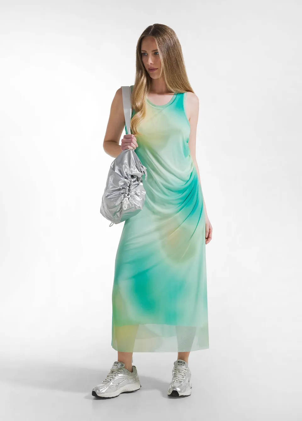 deha-abito-lungo-in-tulle-allover-blu image 1