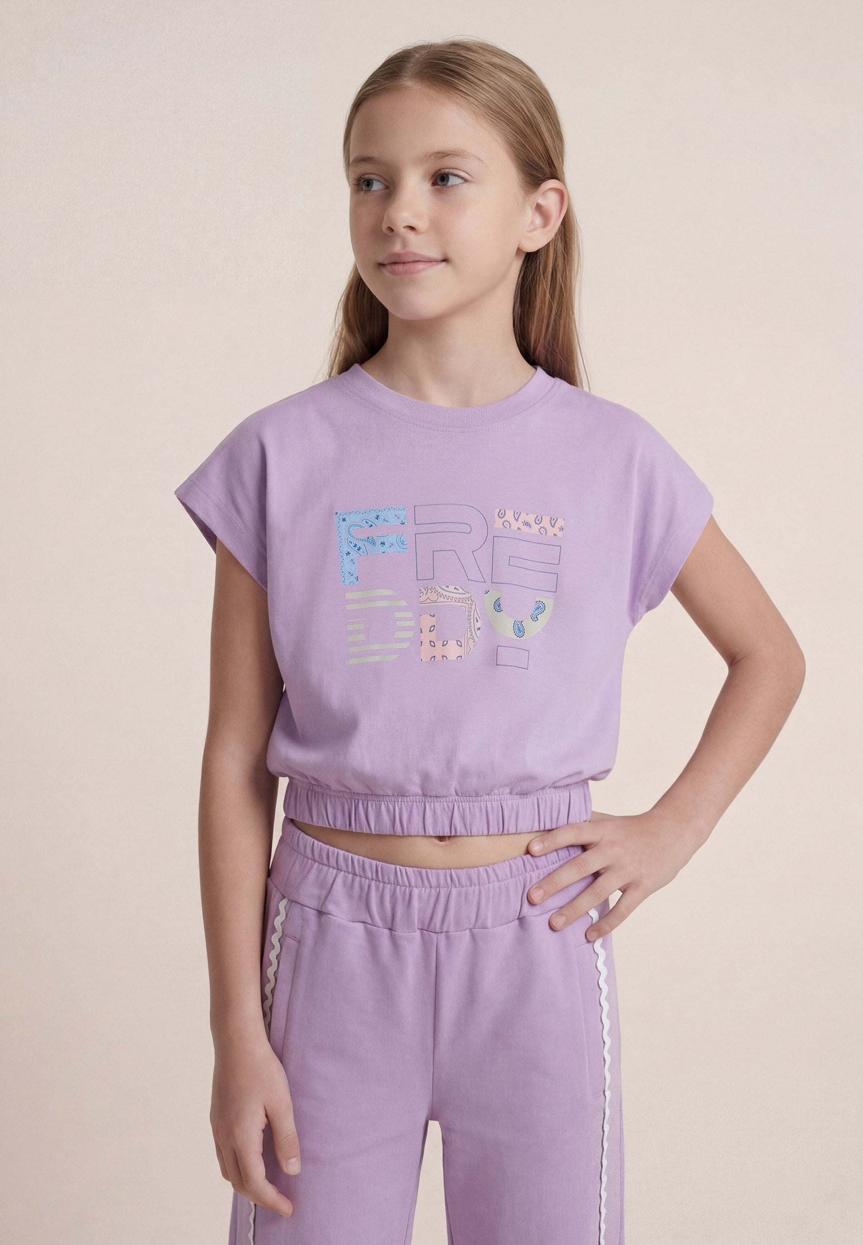 freddy-t-shirt-cropped-bambina-senza-maniche-con-logo-fantasia image 1