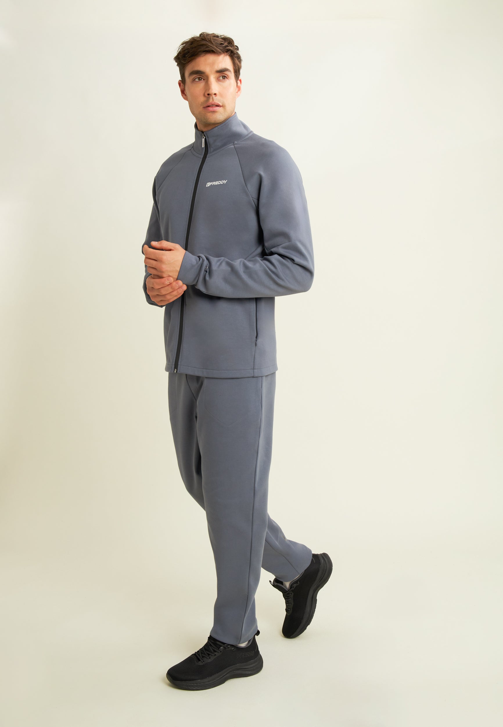 freddy-pantaloni-slim-uomo-in-interlock-con-dettagli-lucidi image 2