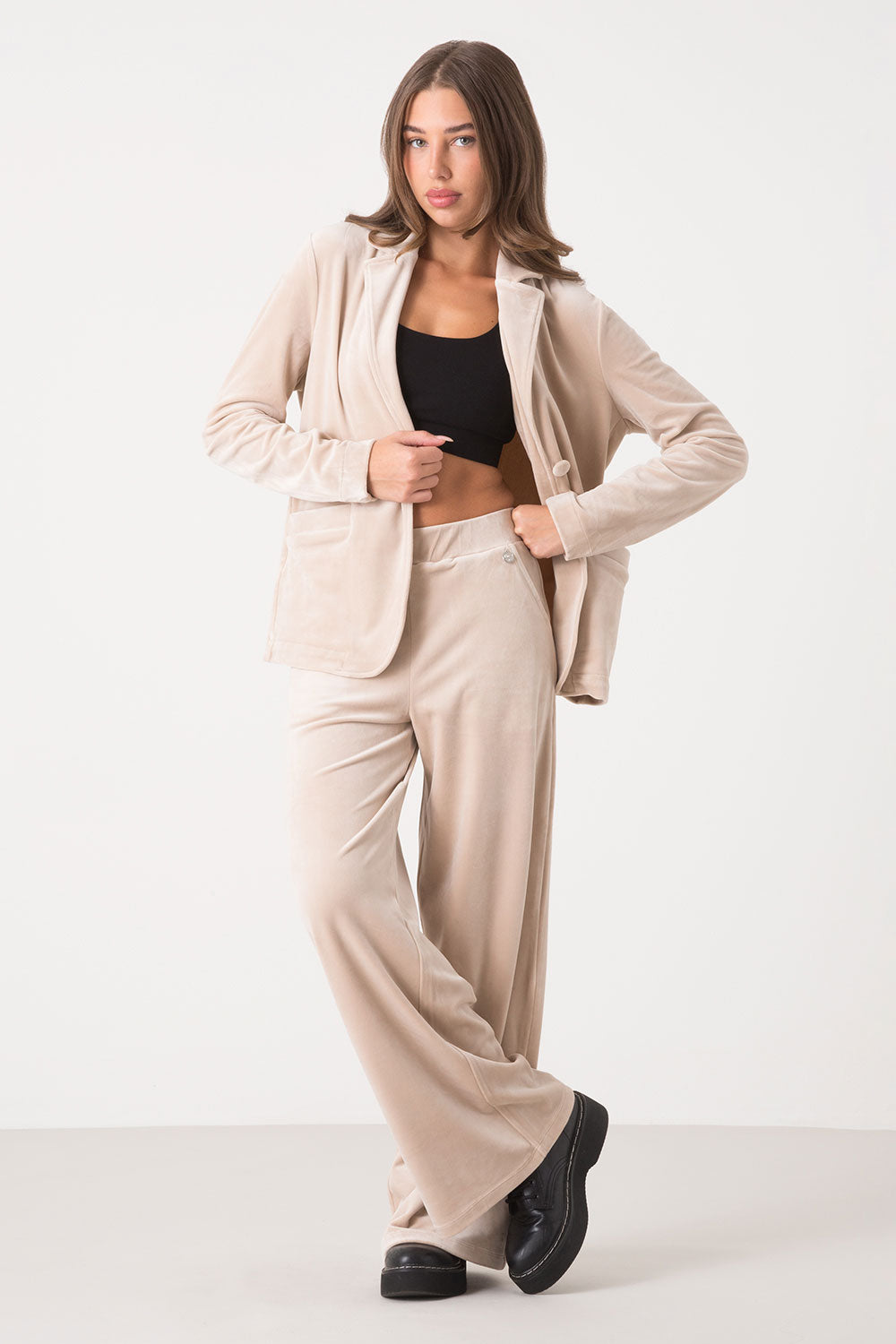 dimensione-danza-blazer-in-ciniglia-soft-con-bottone-giacca-donna image 3