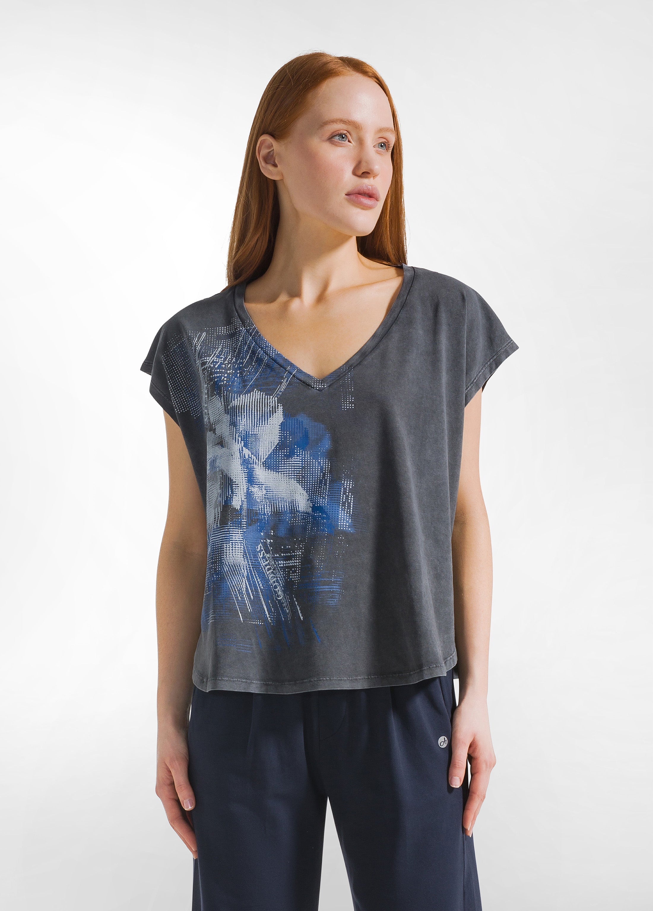 deha-t-shirt-scollo-a-v-marmorizzata-con-grafica-nero-maglia-donna-cotone image 1