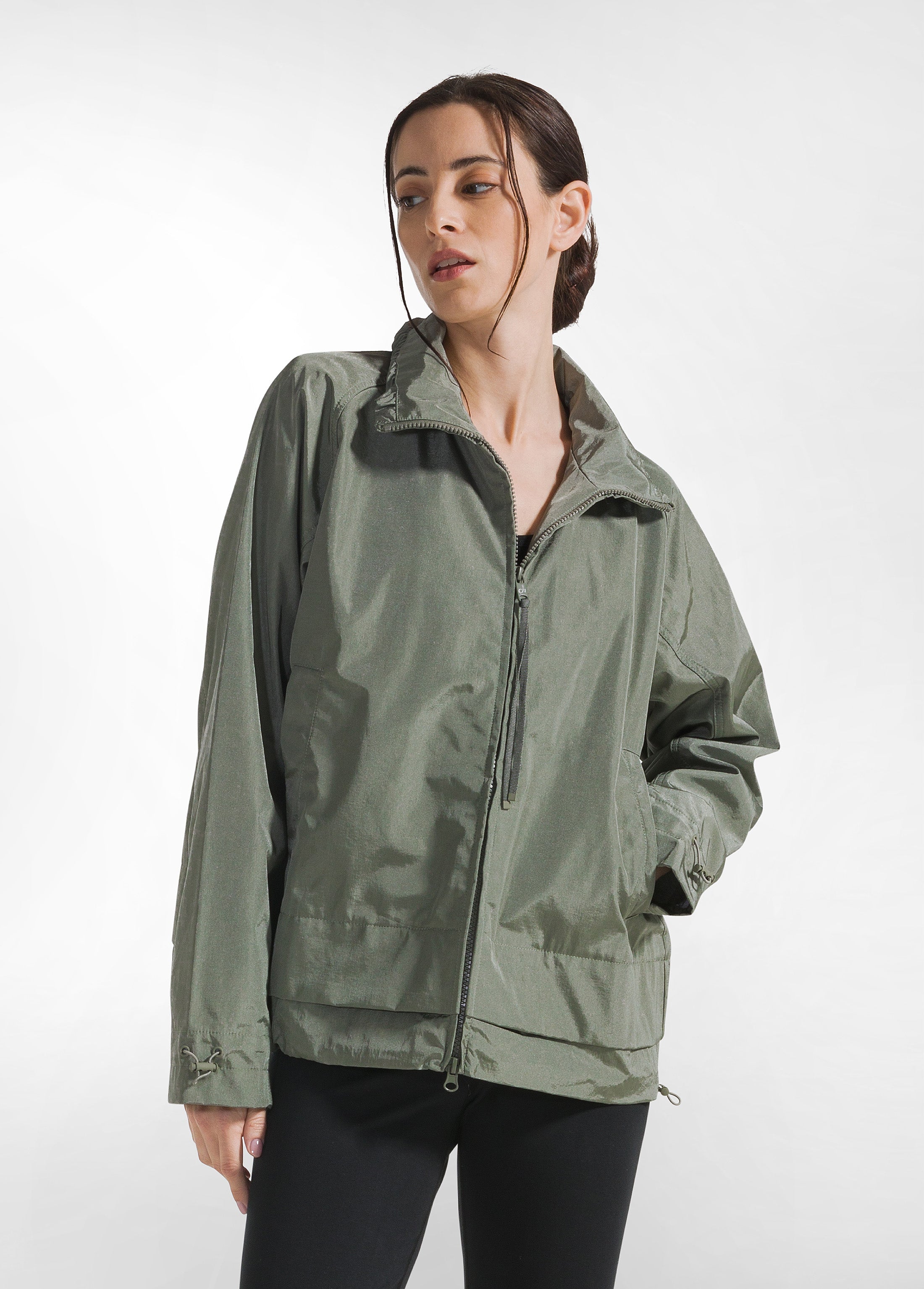 deha-giubbotto-in-nylon-accoppiato-verde image 1