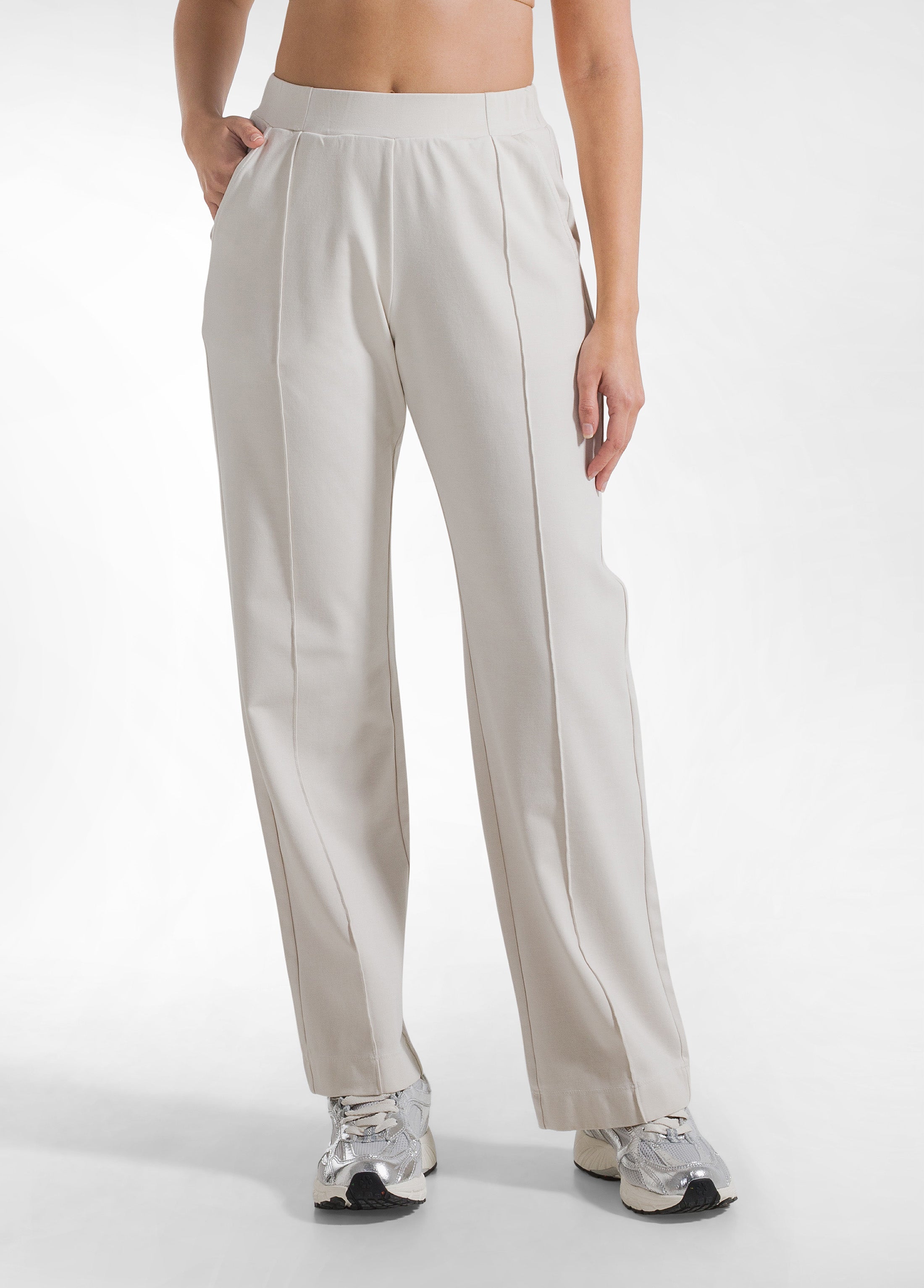 deha-completo-felpa-polo-satinata-e-pantaloni-dritti-effetto-sfumato-beige image 6
