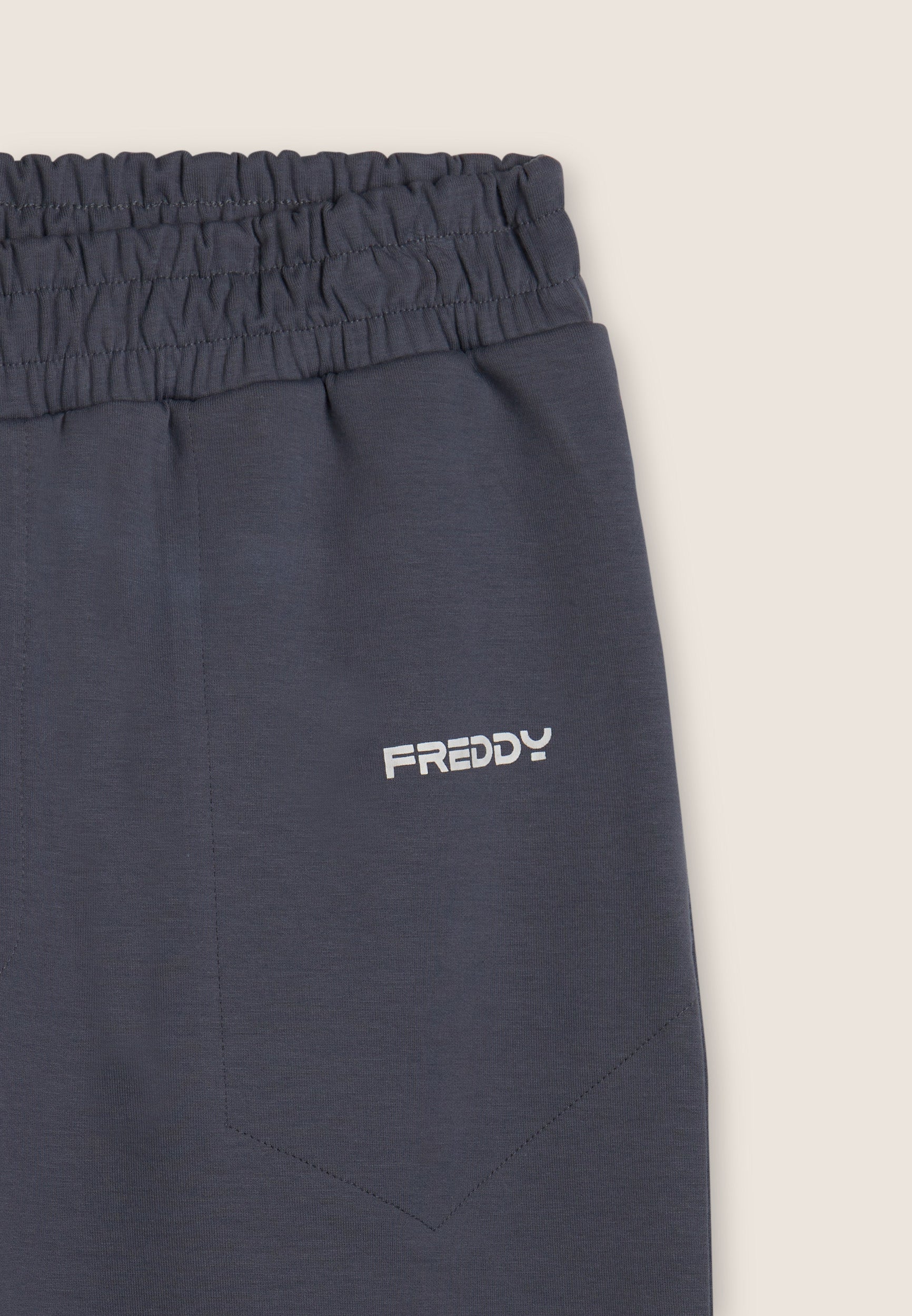 freddy-pantaloni-slim-uomo-in-interlock-con-dettagli-lucidi image 7