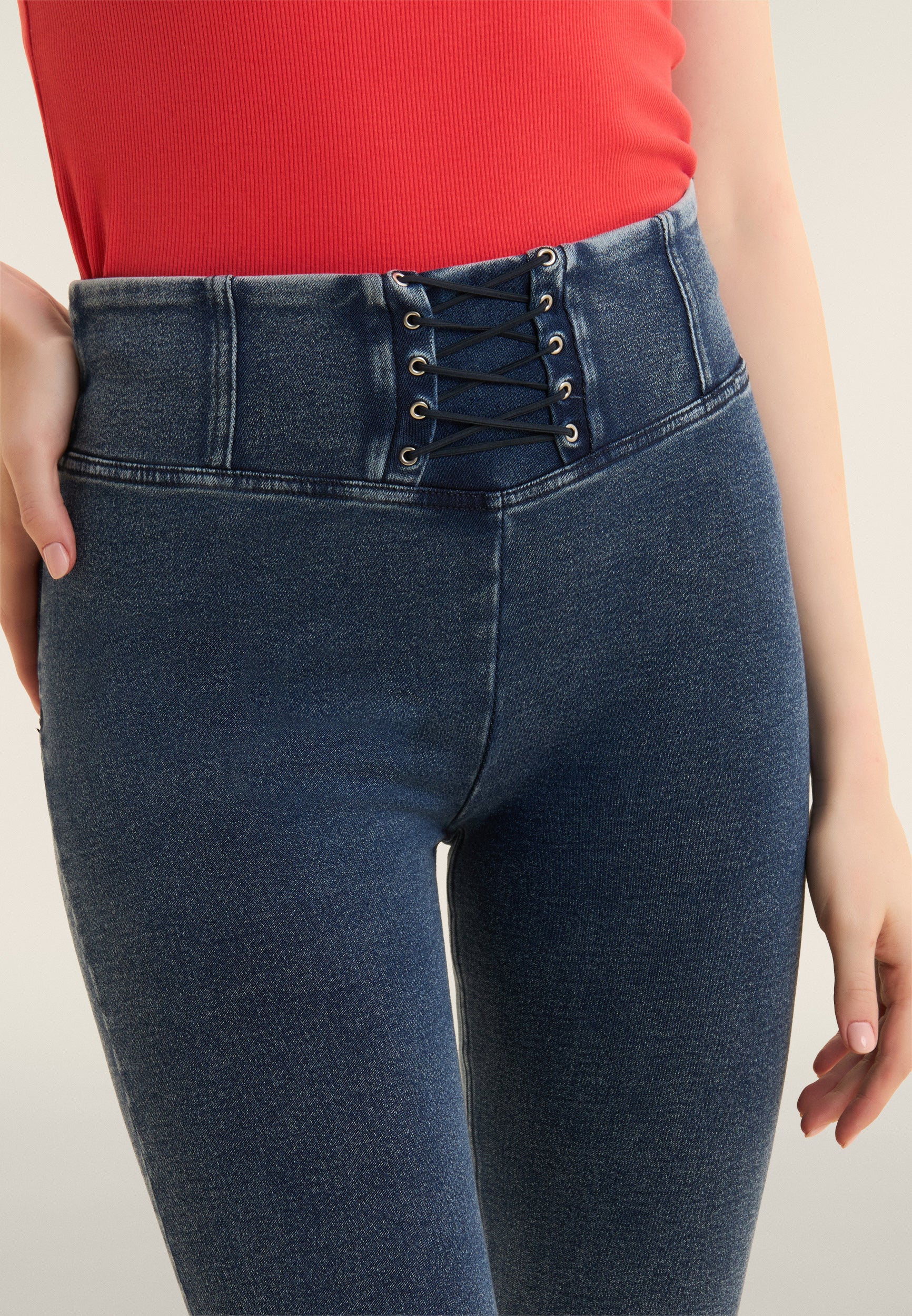 freddy-pantaloni-wr-up-mini-flare-satinati-vita-alta-con-nastri-skinny image 5