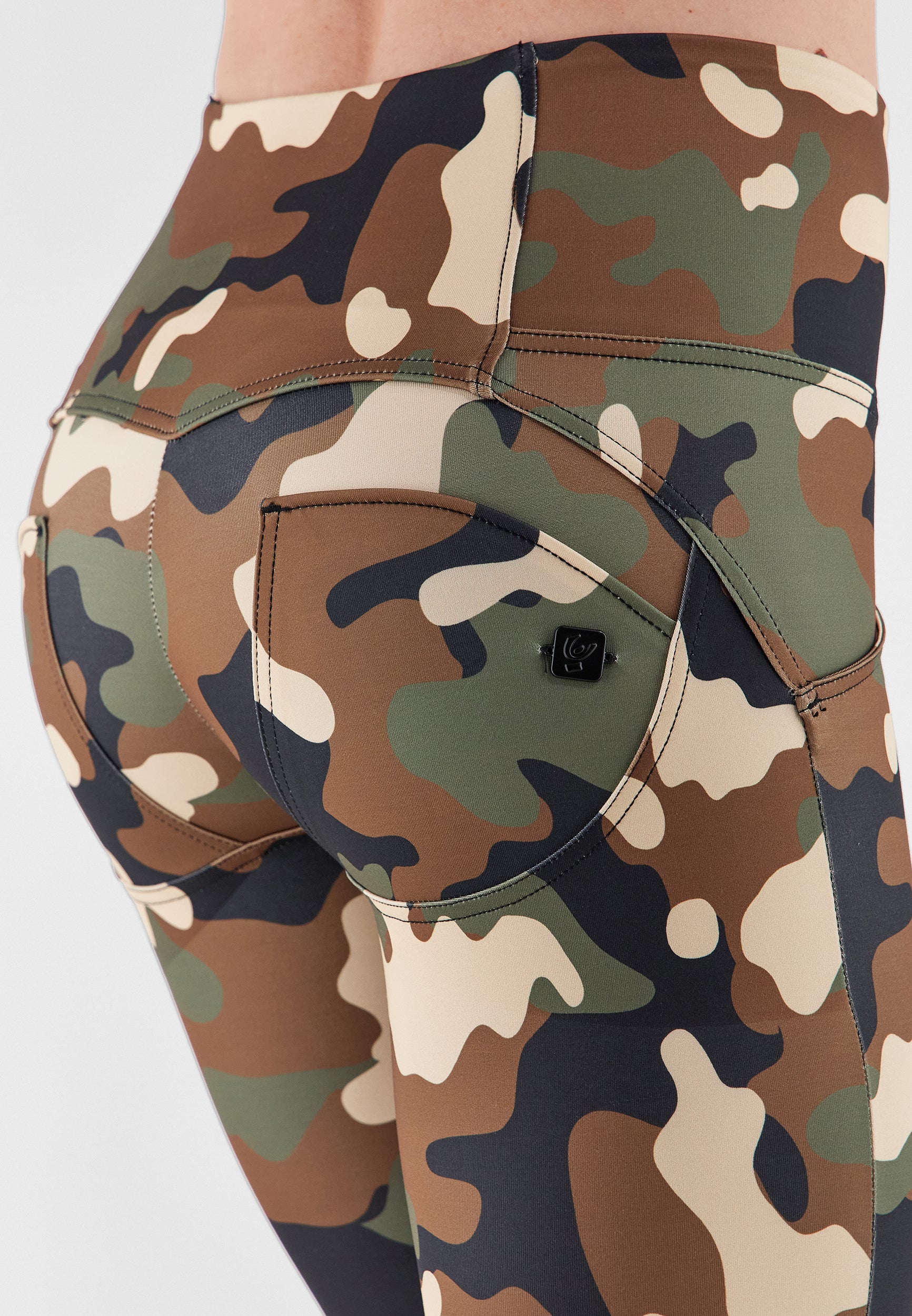 freddy-wr-up-biker-push-up-vita-alta-traspiranti-camouflage-d-i-w-o image 3