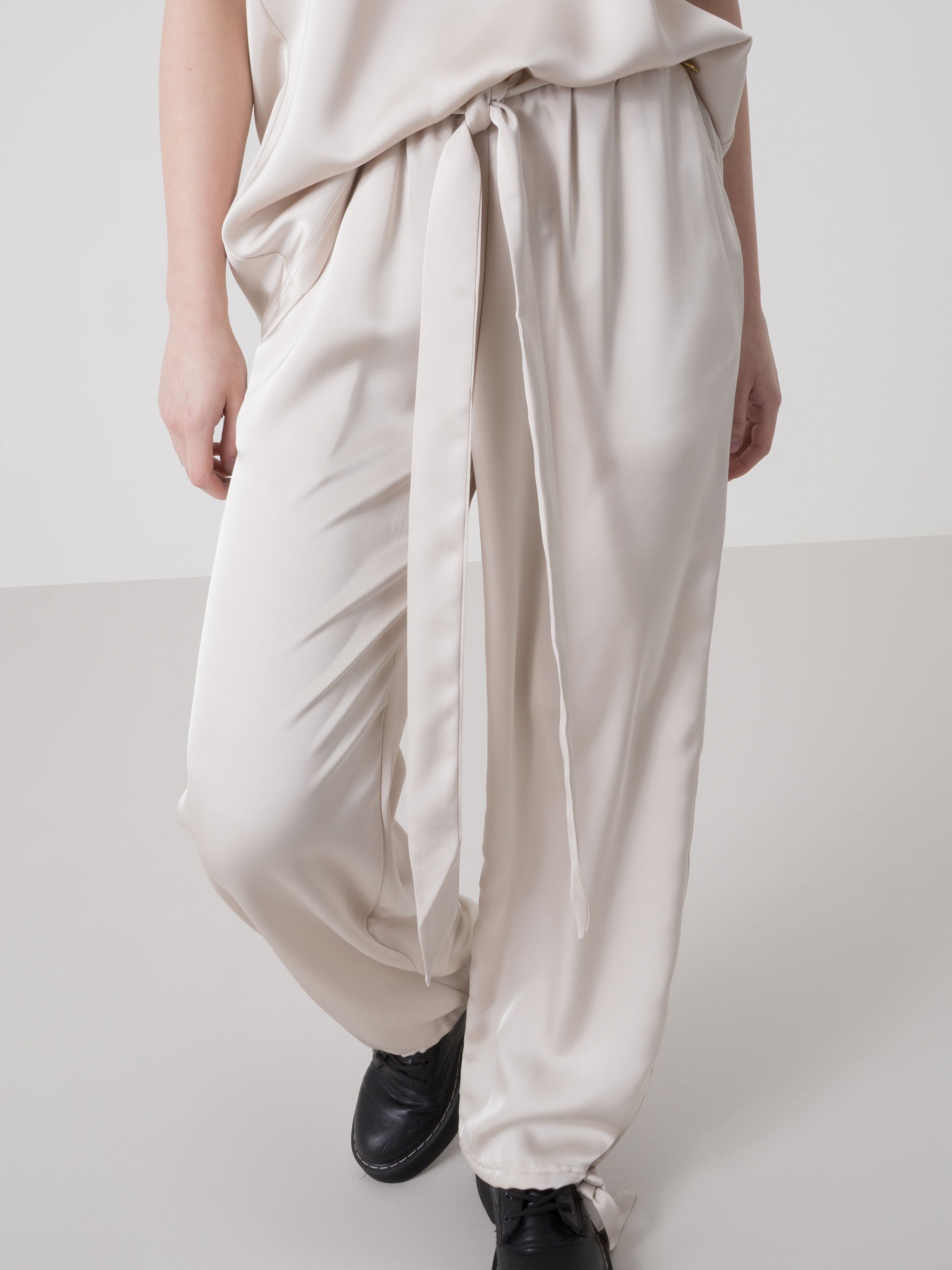 dimensione-danza-pantalone-donna-in-satin-con-vita-elasticizzata-e-fusciacca image 4