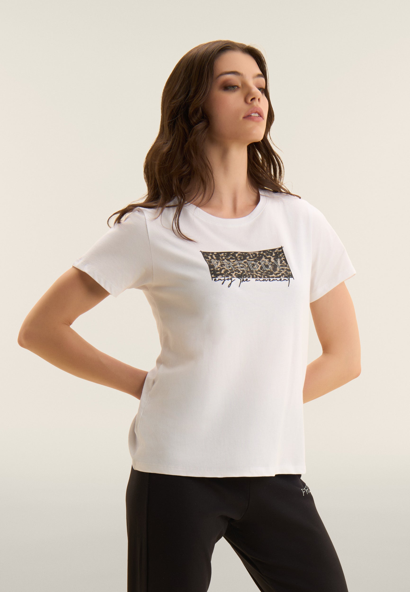 freddy-t-shirt-stampa-leopardata-con-borchie-e-logo image 1