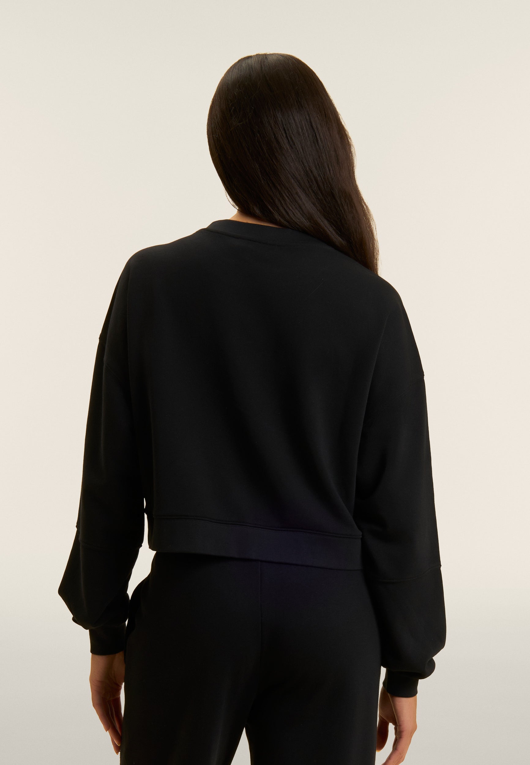freddy-felpa-cropped-oversize-flow-con-borchie-french-terry image 3