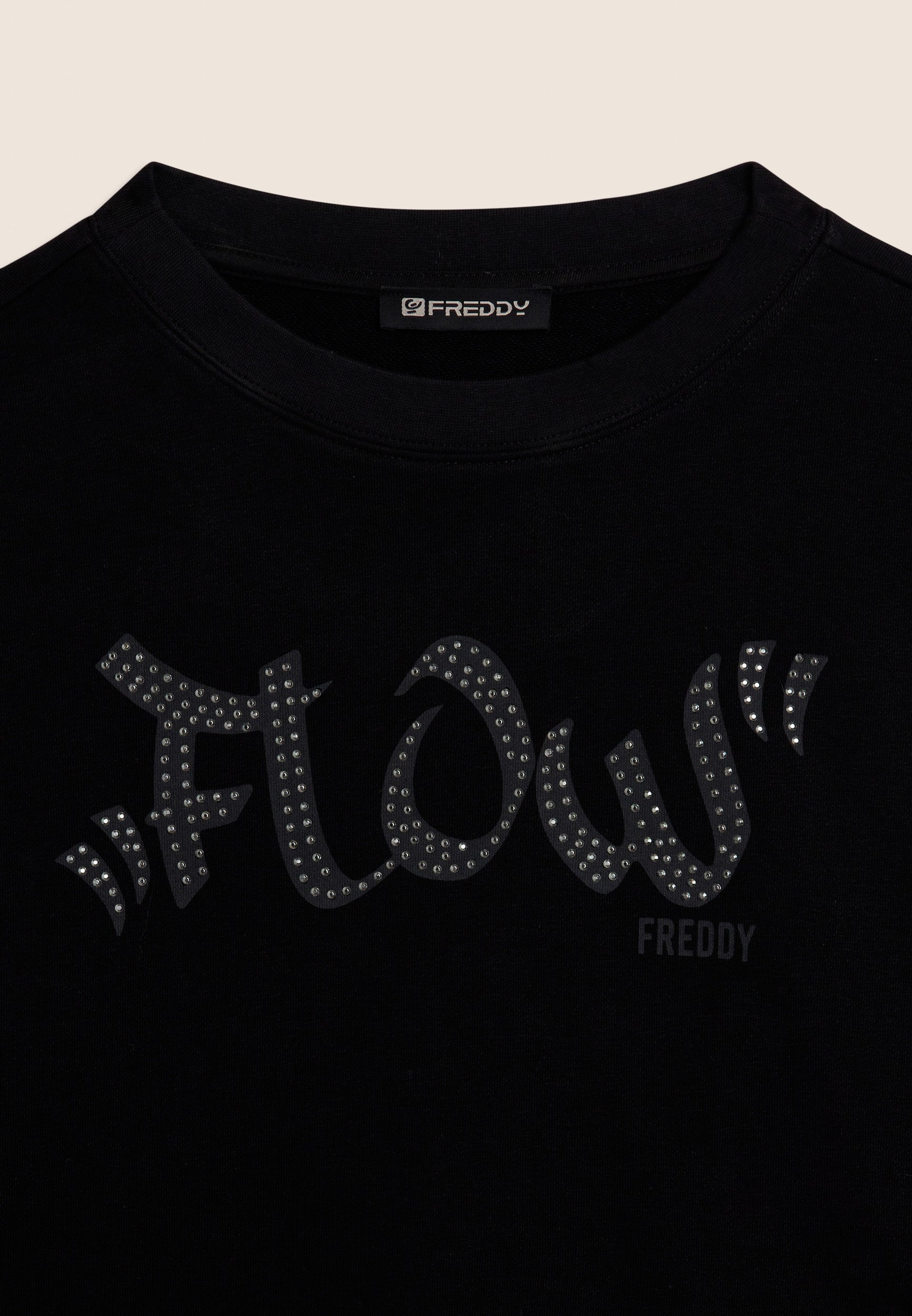 freddy-felpa-cropped-oversize-flow-con-borchie-french-terry image 8