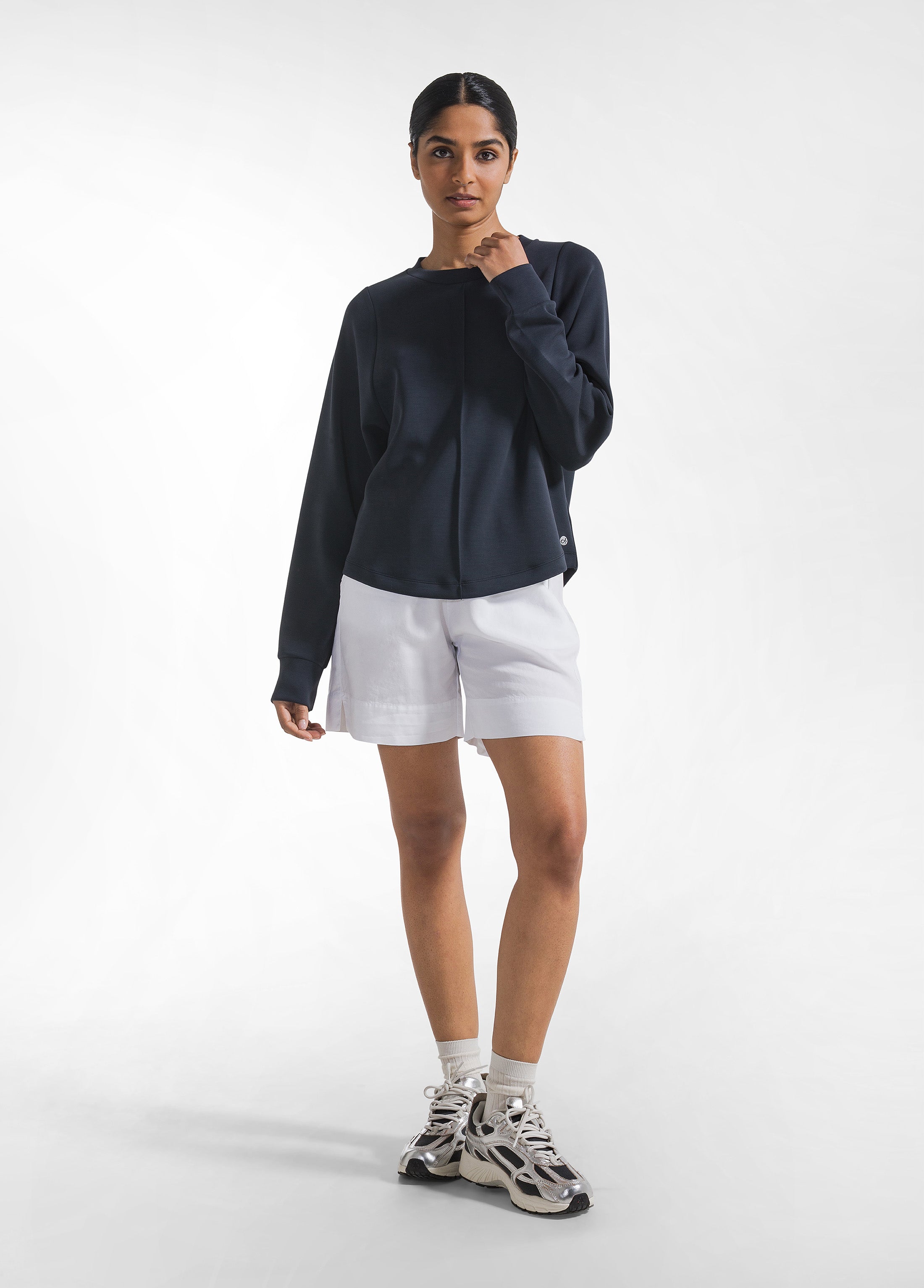 deha-sweatshirt-in-modal-soft-touch-nero-girocollo-d42300 image 4