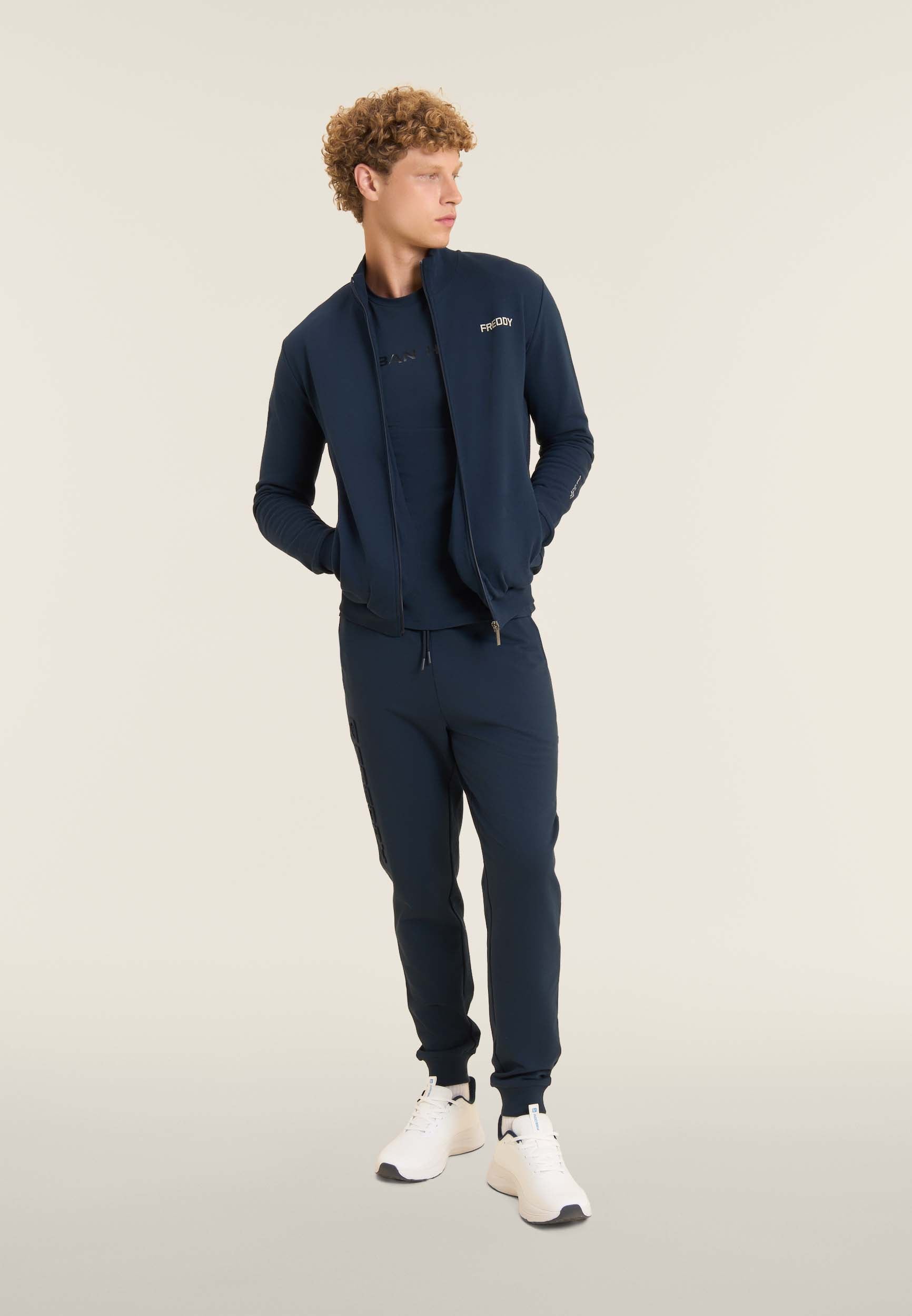 freddy-pantaloni-uomo-slim-in-interlock-con-maxi-logo-in-rilievo image 2