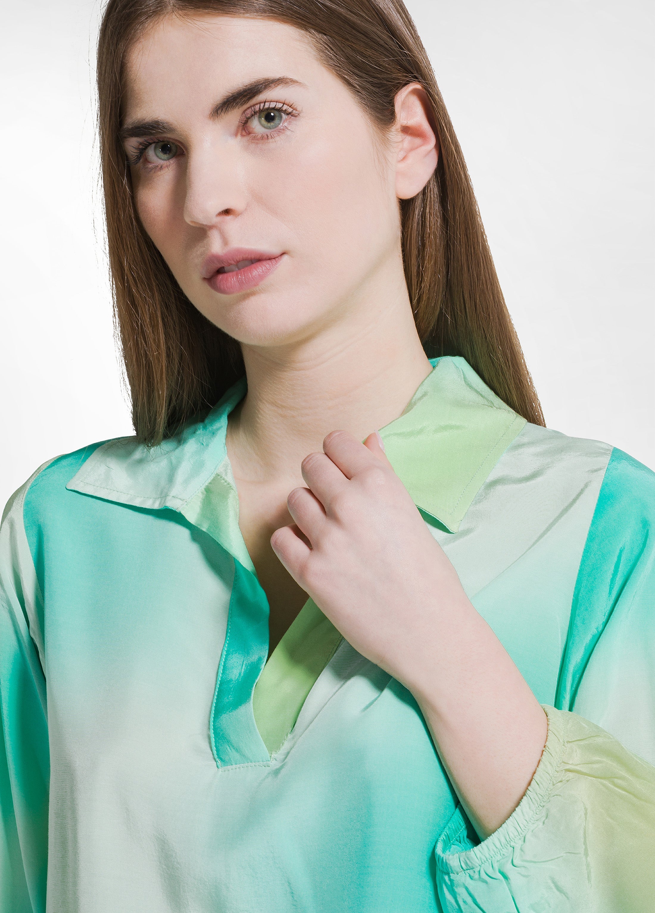 deha-camicia-in-viscosa-habutai-blu-casual-chic image 3