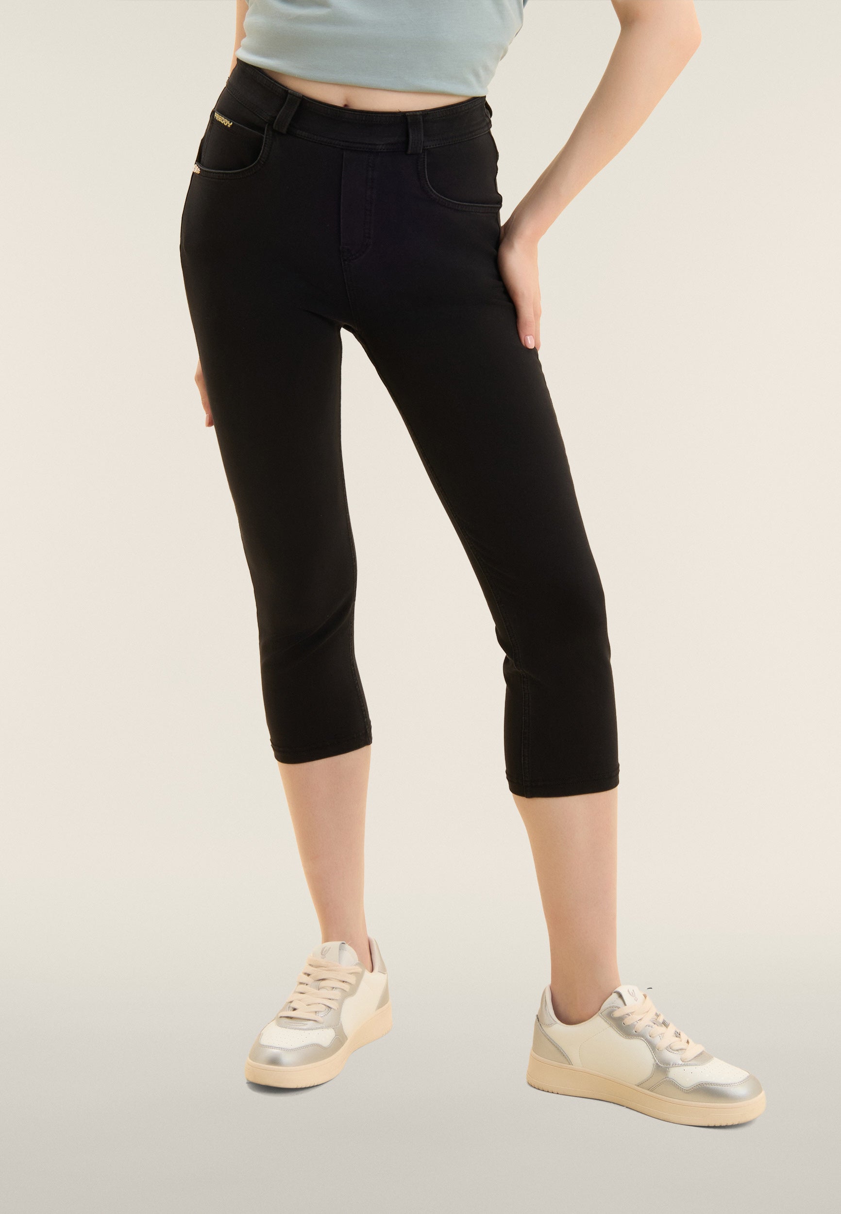 freddy-pantaloni-capri-effetto-denim-5-tasche-vita-alta-skinny image 2