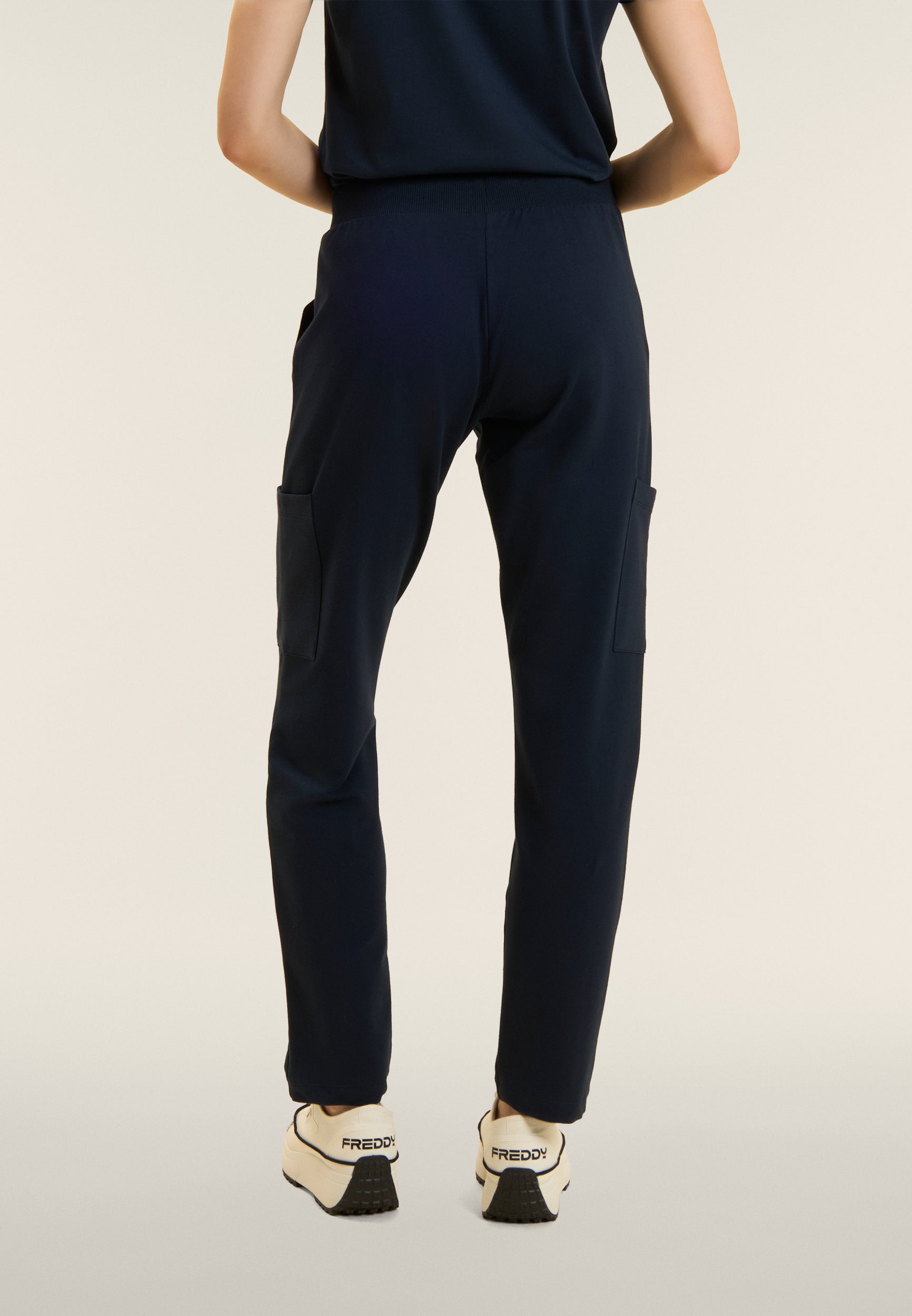 freddy-pantaloni-regular-french-terry-con-tasche-applicate-e-logo-glitter image 3