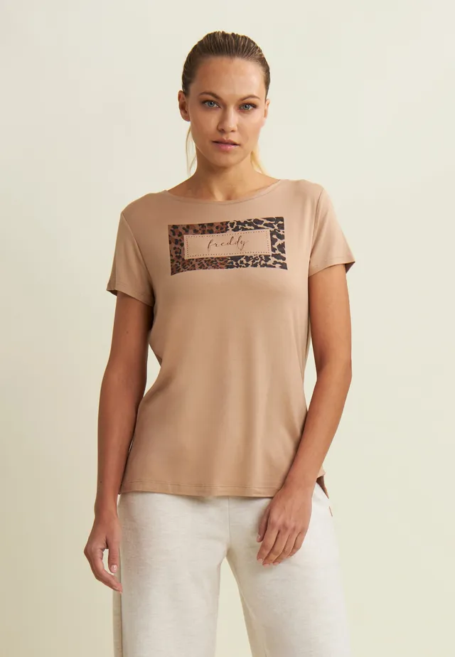 freddy-t-shirt-donna-stampa-animalier-e-strass-con-logo-maglia-jersey image 1