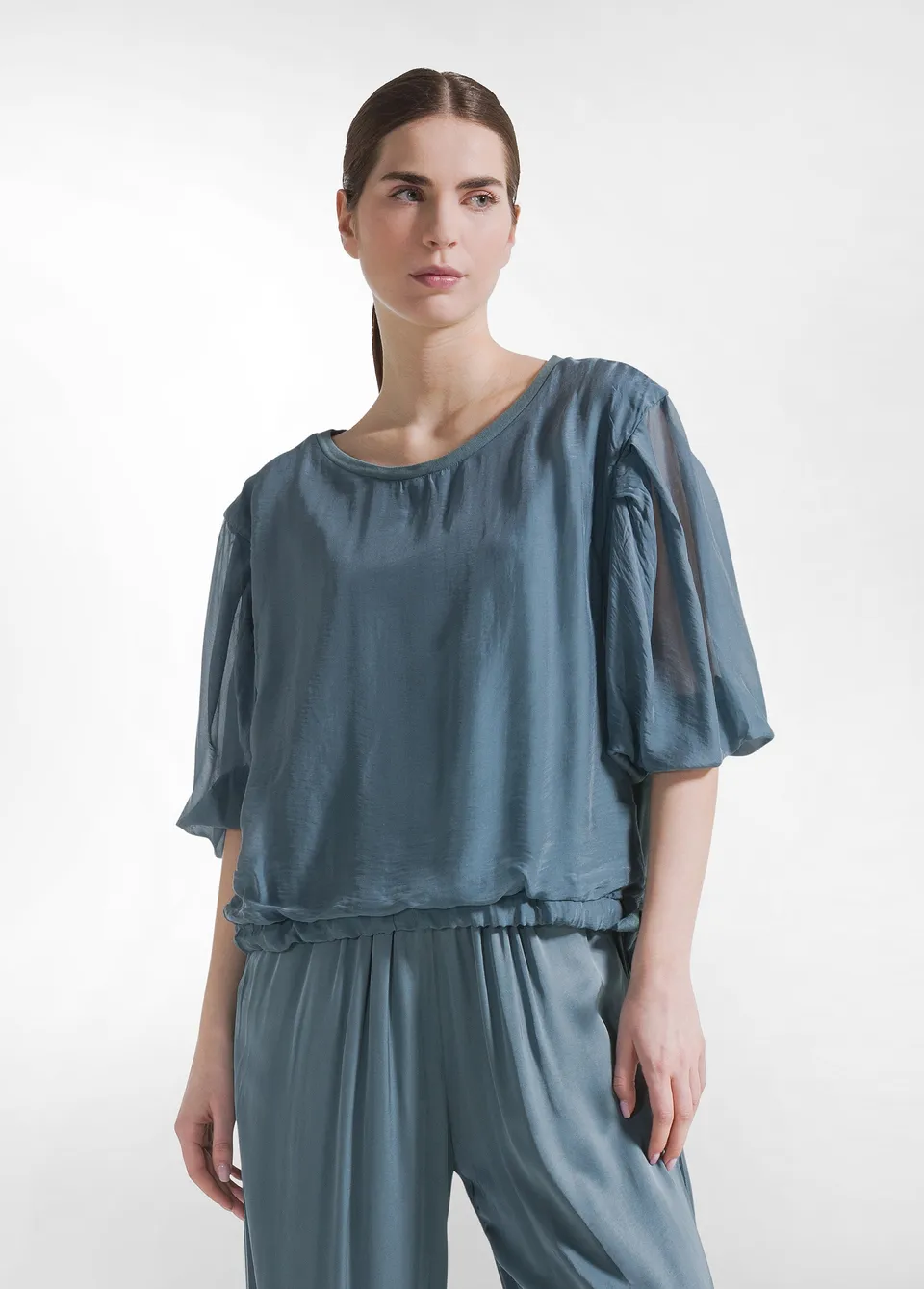 deha-t-shirt-ampia-in-cotone-e-seta-con-strati-sovrapposti-verde image 1