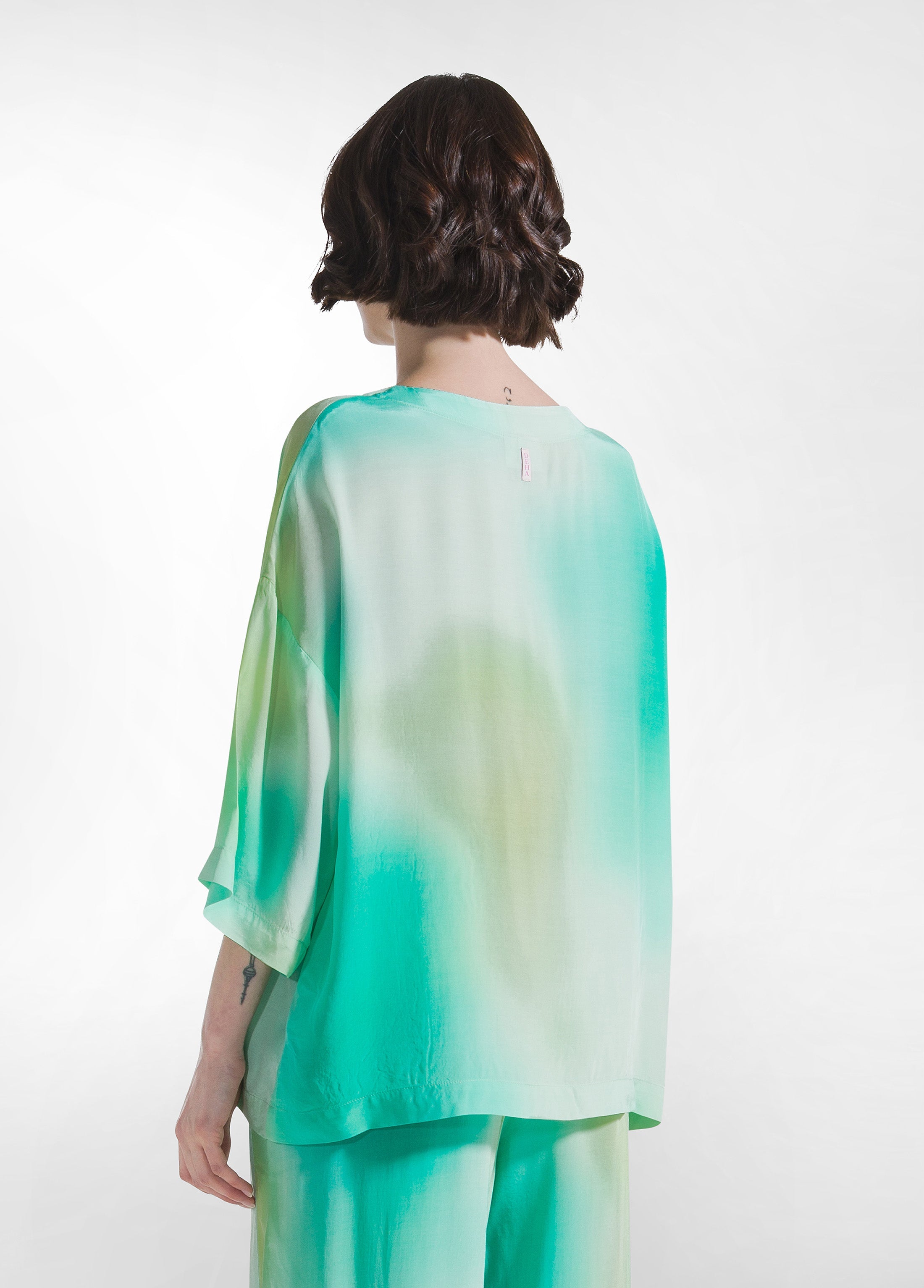 deha-t-shirt-ampia-in-viscosa-habutai-blu-d42640-maglia-fluida-leisurewear image 2