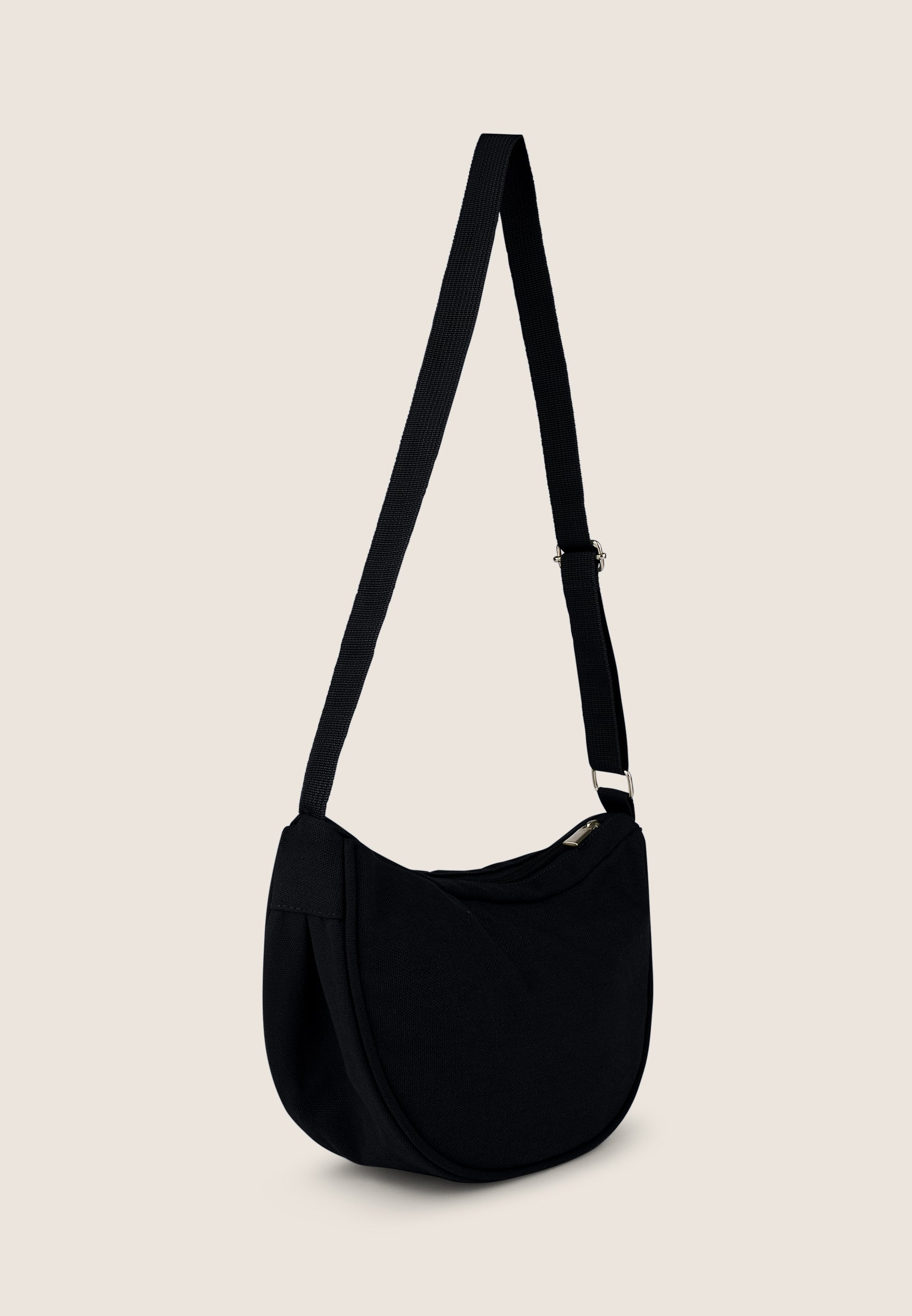 freddy-borsa-a-spalla-mezzaluna-canvas-30x10x20-cm-con-zip image 3