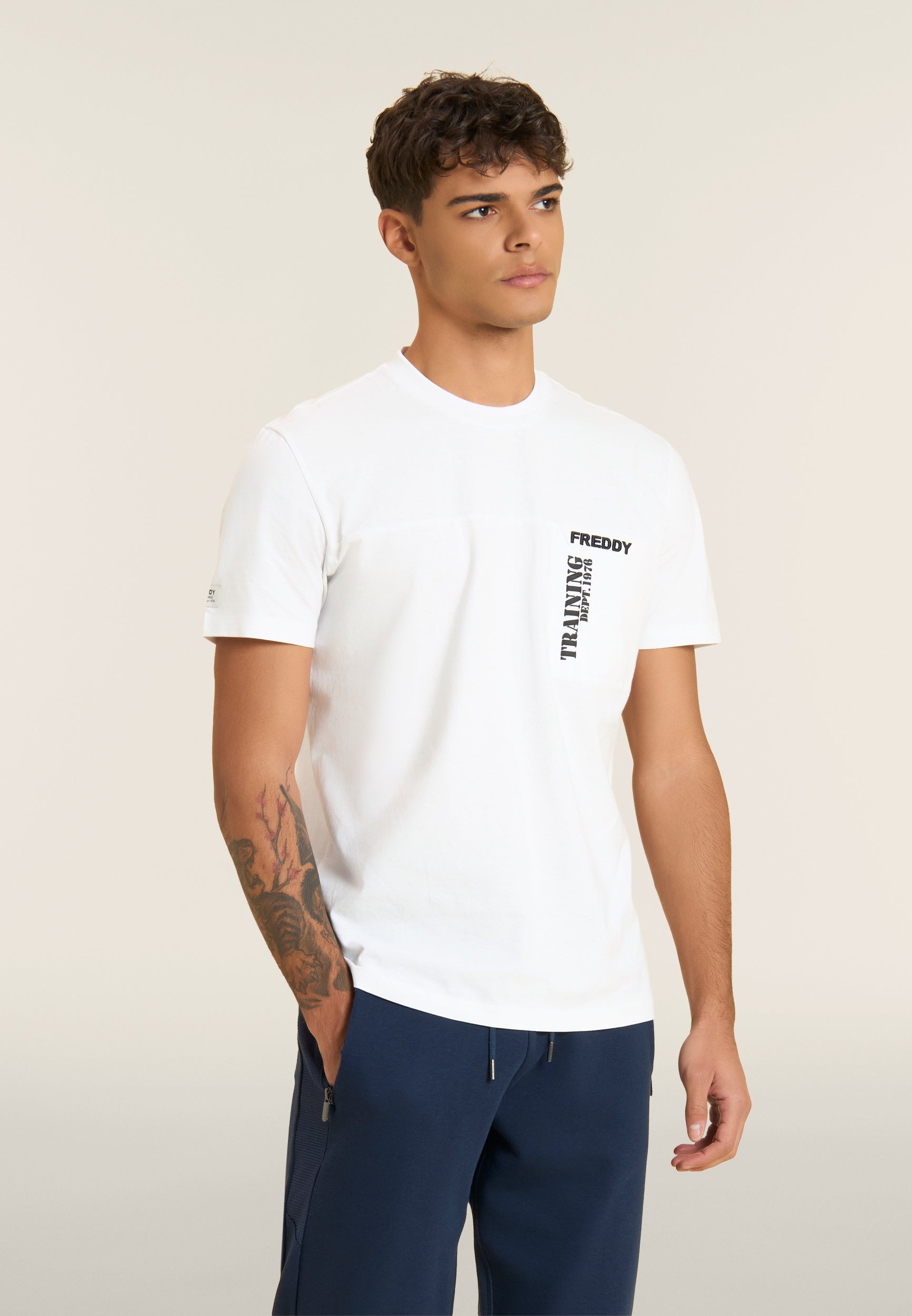freddy-t-shirt-da-uomo-in-cotone-con-grafica-in-rilievo-regular-fit image 1