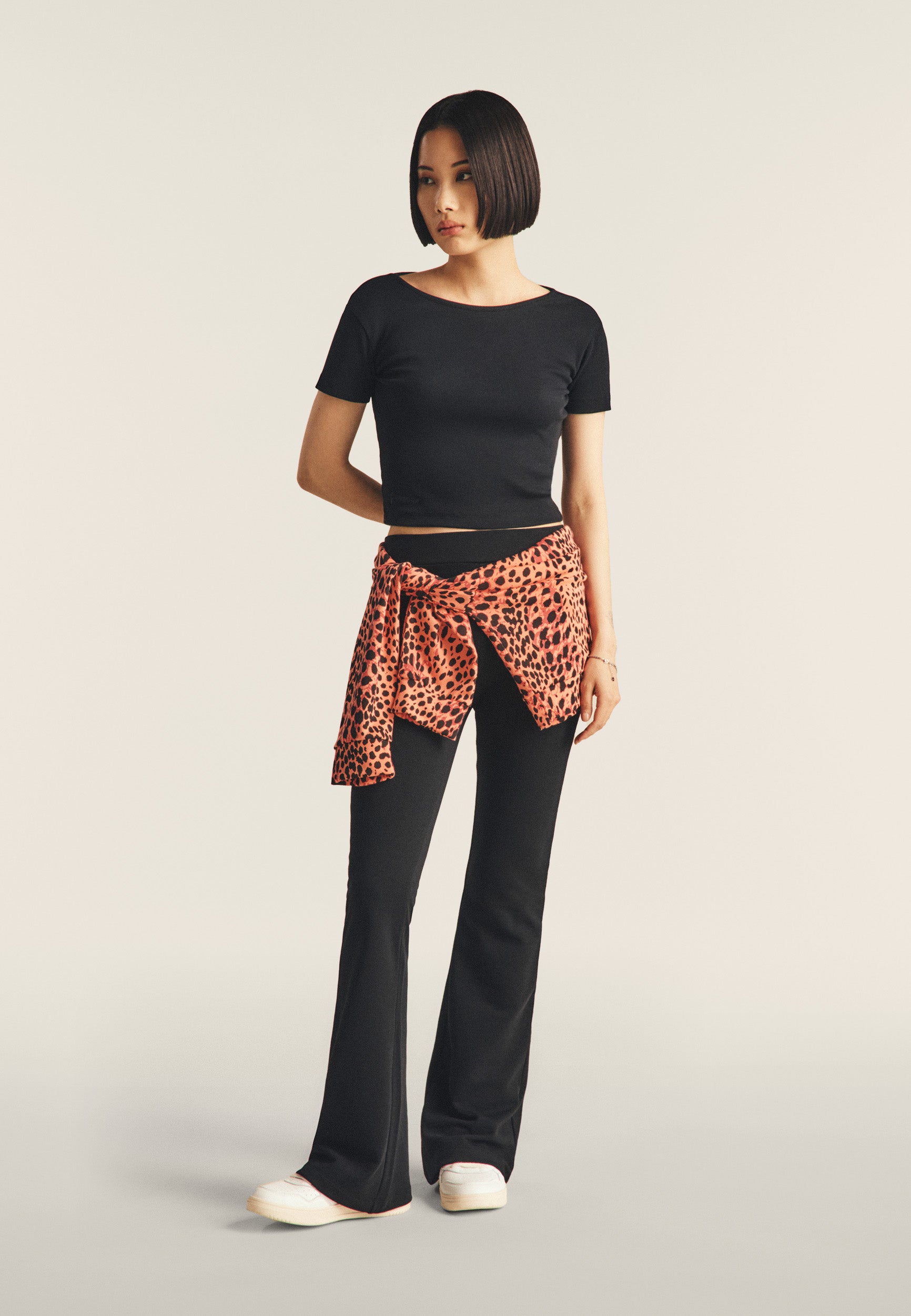 freddy-t-shirt-slim-fit-cropped-a-costine-con-apertura-sulla-schiena image 1