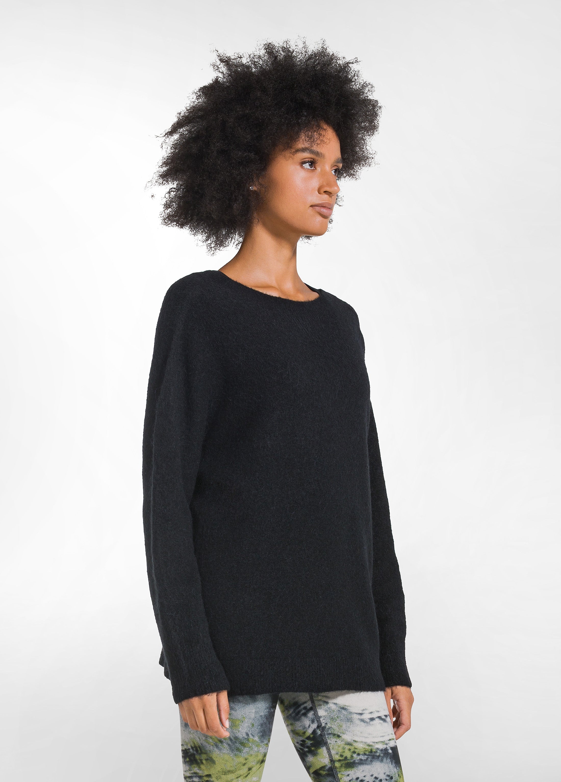 deha-maglione-lungo-alpaca-scollo-v-retro-nero image 1