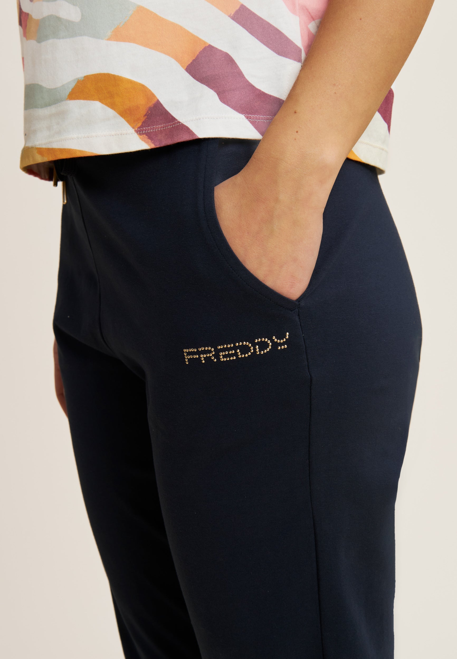freddy-pantaloni-in-jersey-heavy-jersey-stretch-con-fondo-a-polsino-in-costina-w image 4