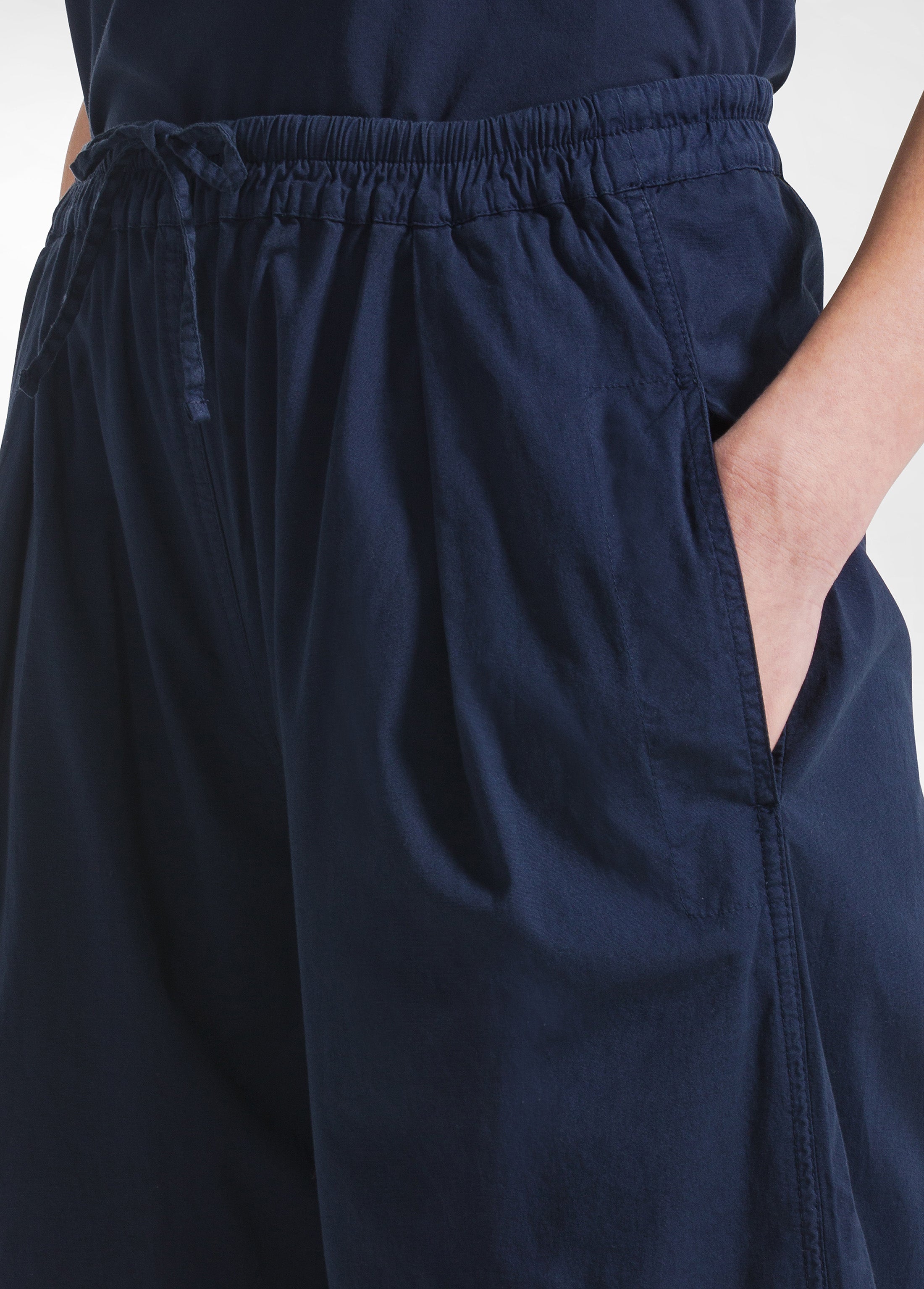 deha-completo-top-e-pantaloni-dritti-in-popline-elasticizzato-blu image 8