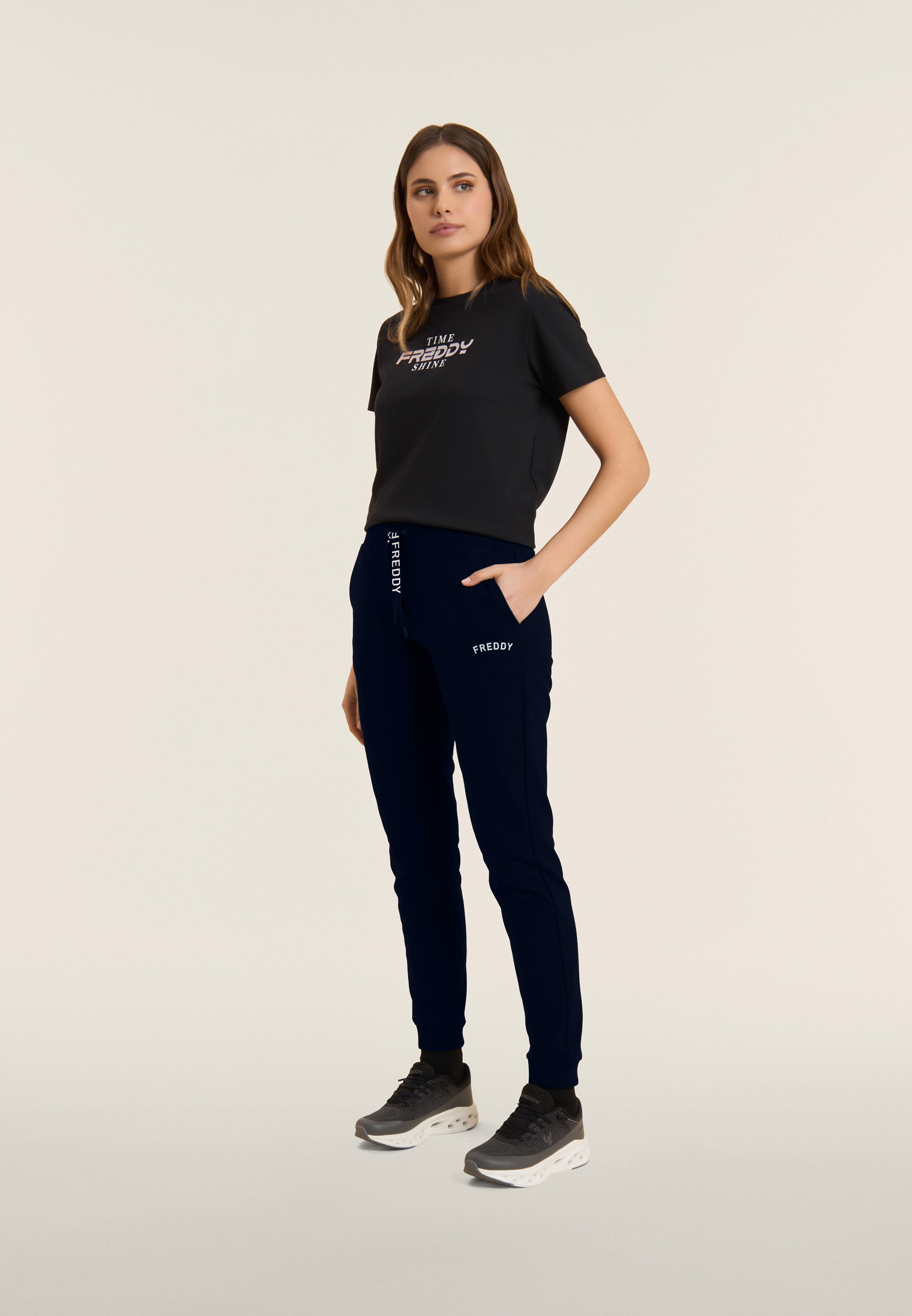 freddy-pantaloni-sportivi-con-polsini-e-coulisse-logata-french-terry image 5