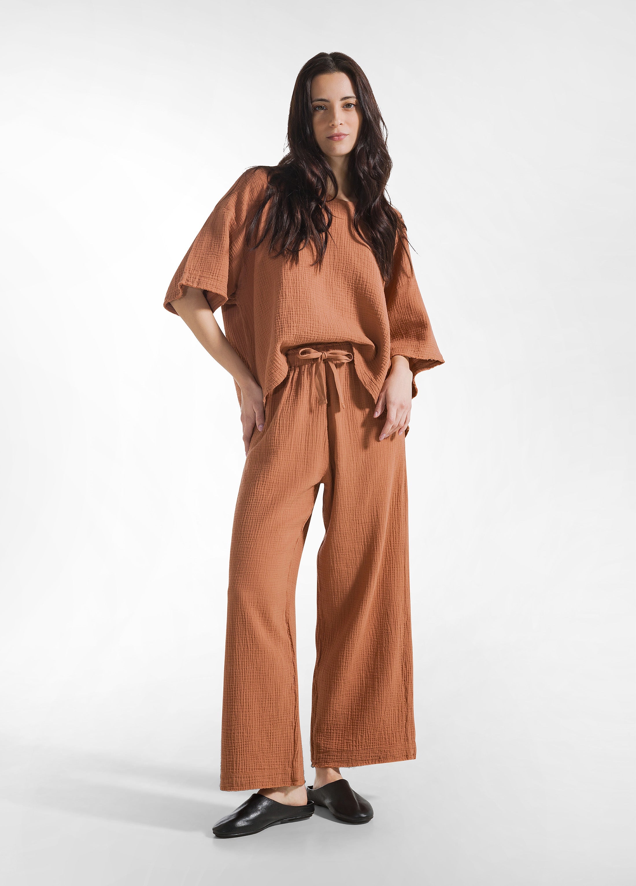deha-pantalone-cropped-in-garza-di-cotone-marrone image 1