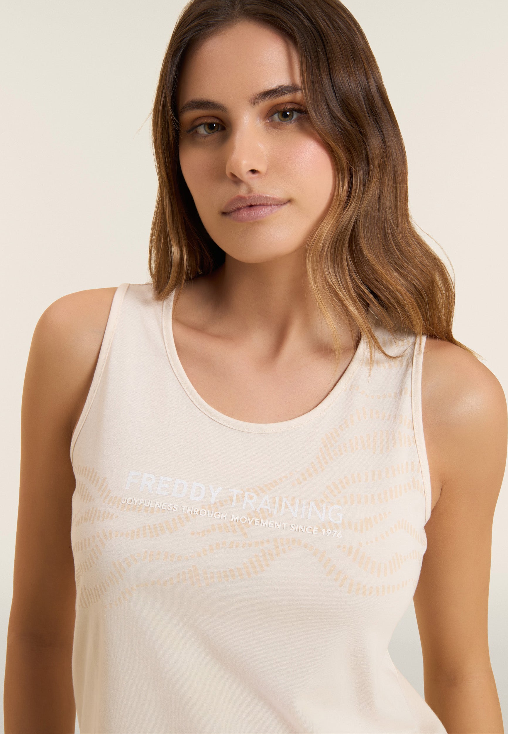 freddy-canotta-donna-con-cut-out-e-grafica-freddy-training image 5