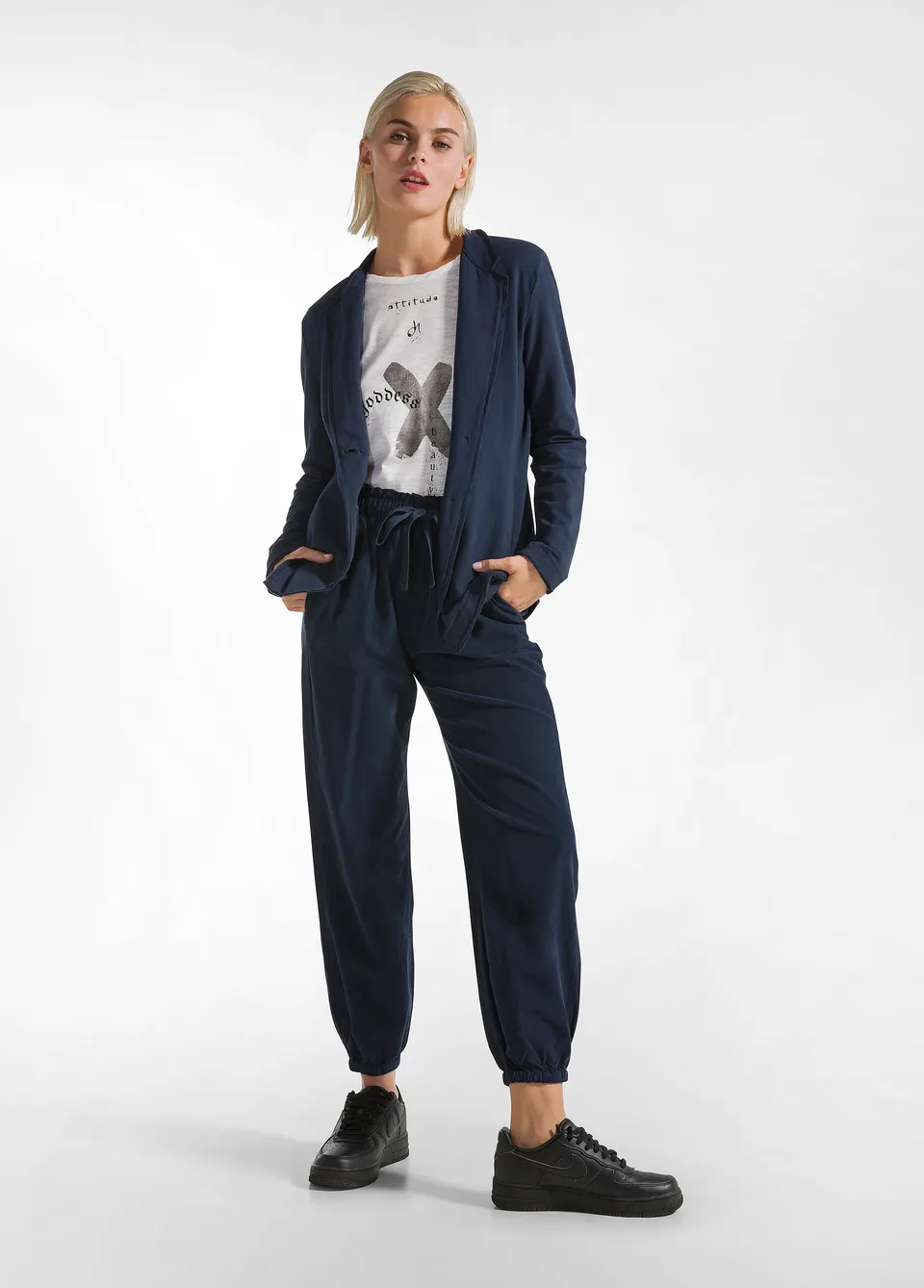 deha-t-shirt-grafica-manica-lunga-bianca-in-cotone-modal image 1