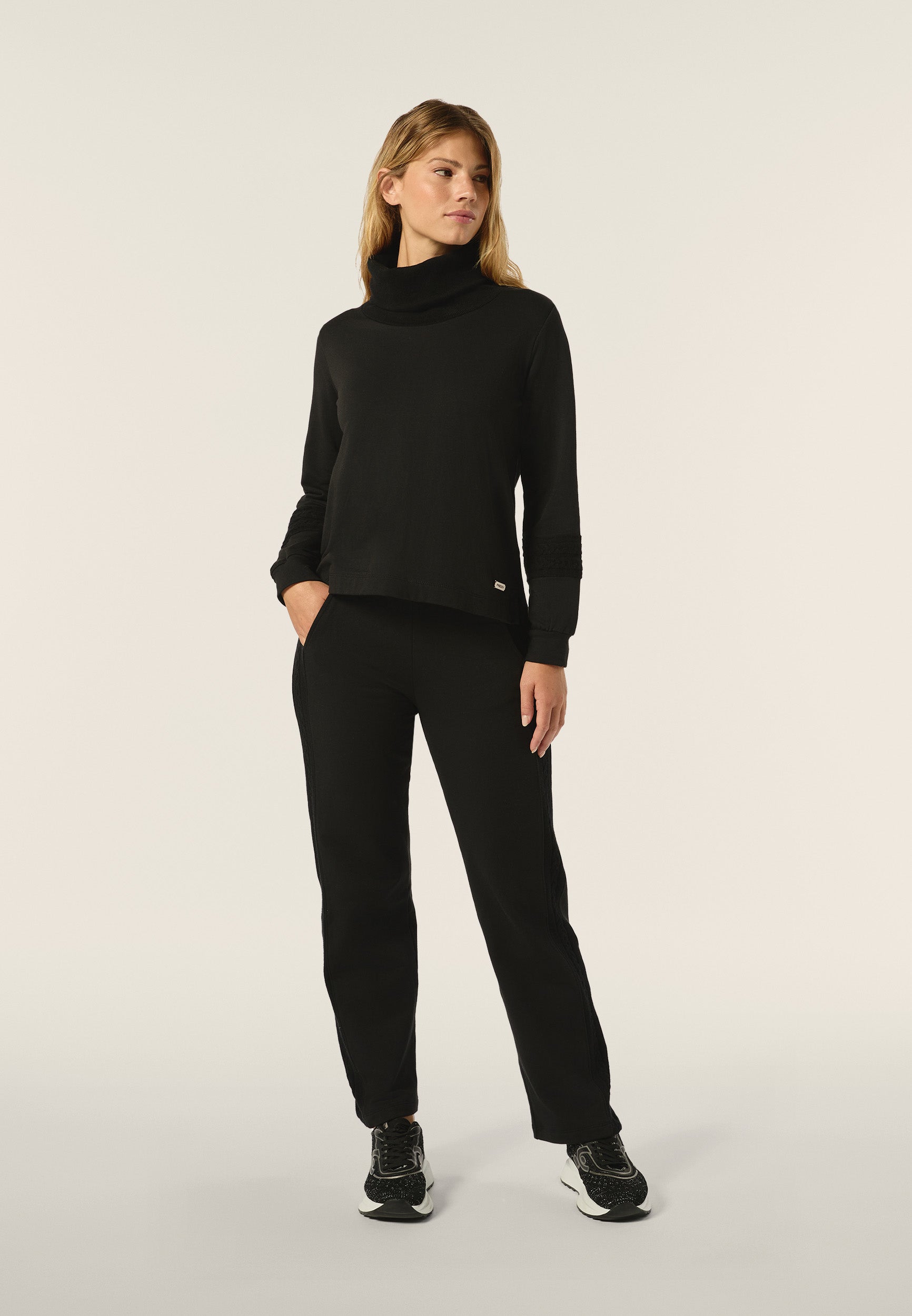 freddy-wr-up-felpa-donna-con-cappuccio-tasca-marsupio-tricot-trecce image 2