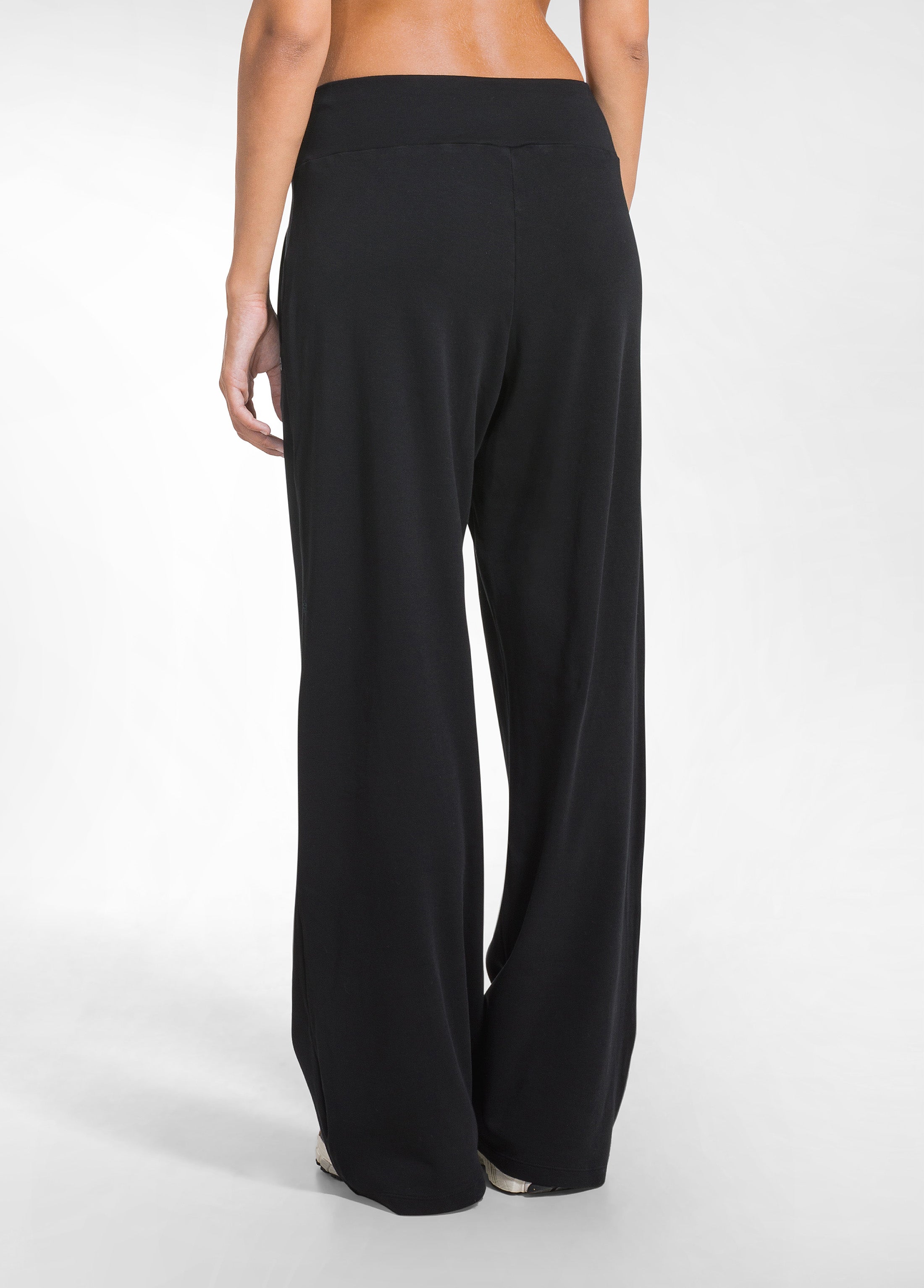 deha-d52055-pantalone-in-morbido-cotone-nero-gamba-dritta image 3