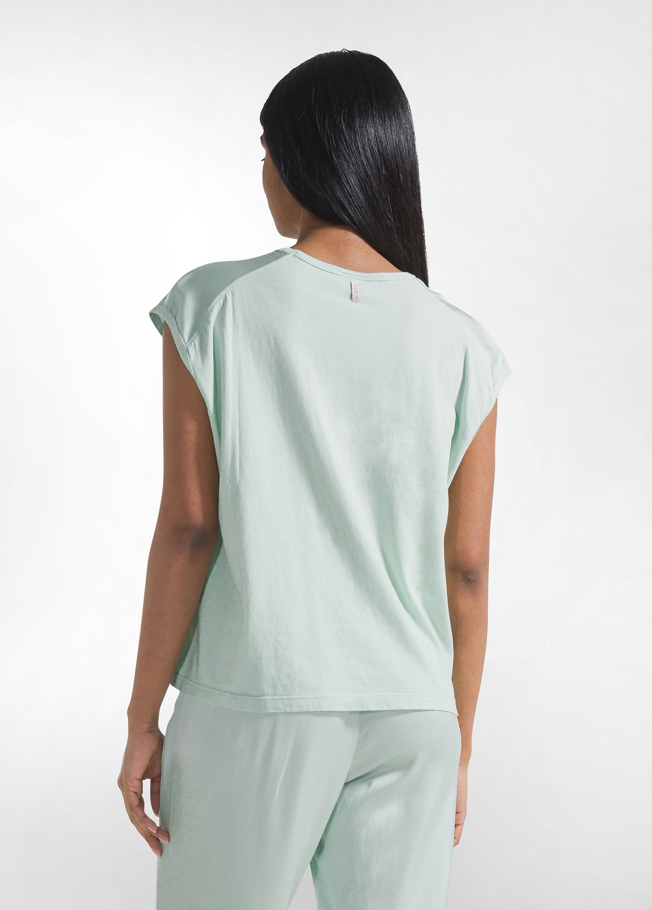 deha-completo-top-e-pantaloni-jogger-in-jersey-e-satin-verde image 2