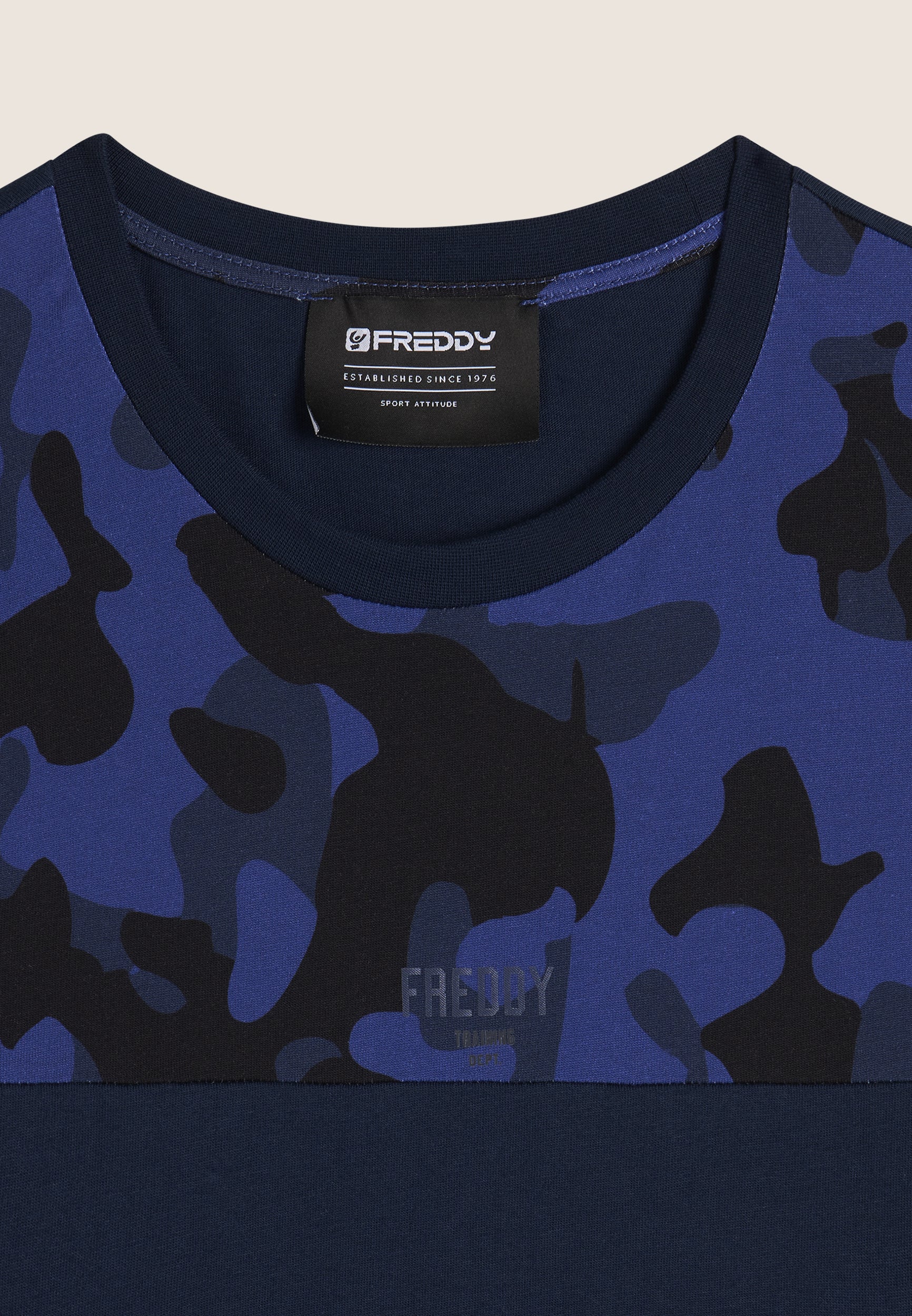 freddy-t-shirt-donna-regular-fit-con-inserto-camouflage image 7