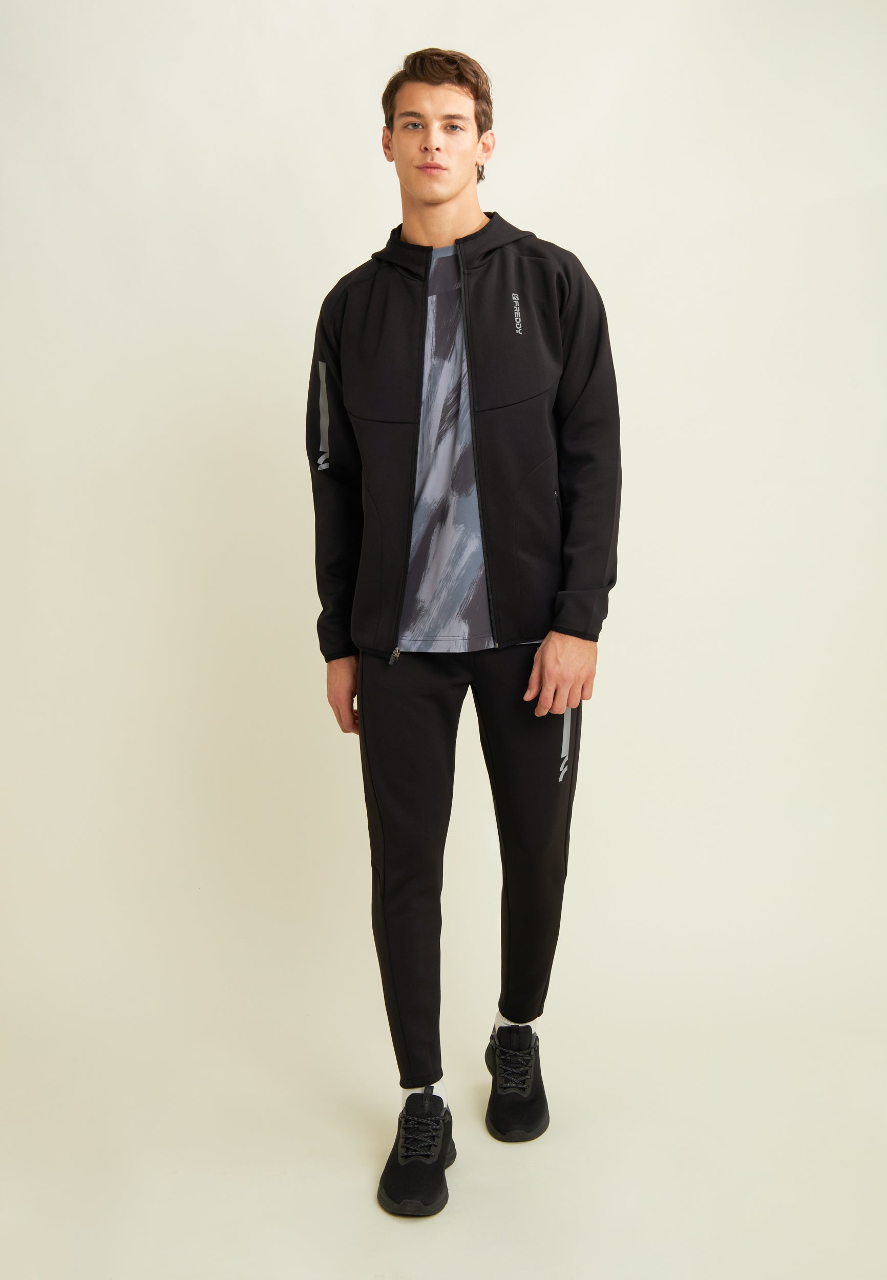 freddy-t-shirt-uomo-slim-tech-stampa-pennellata-manica-corta image 2