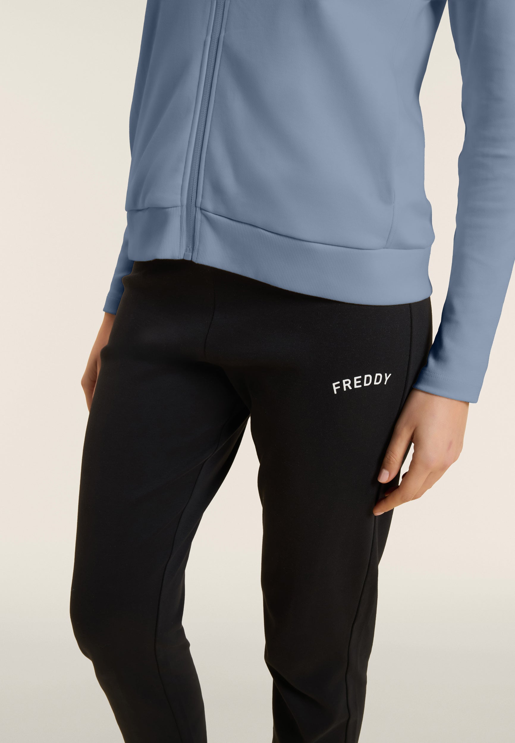 freddy-tuta-con-zip-e-collo-alto-logo-con-strass-tuta-donna-in-interlock-100-cot image 5