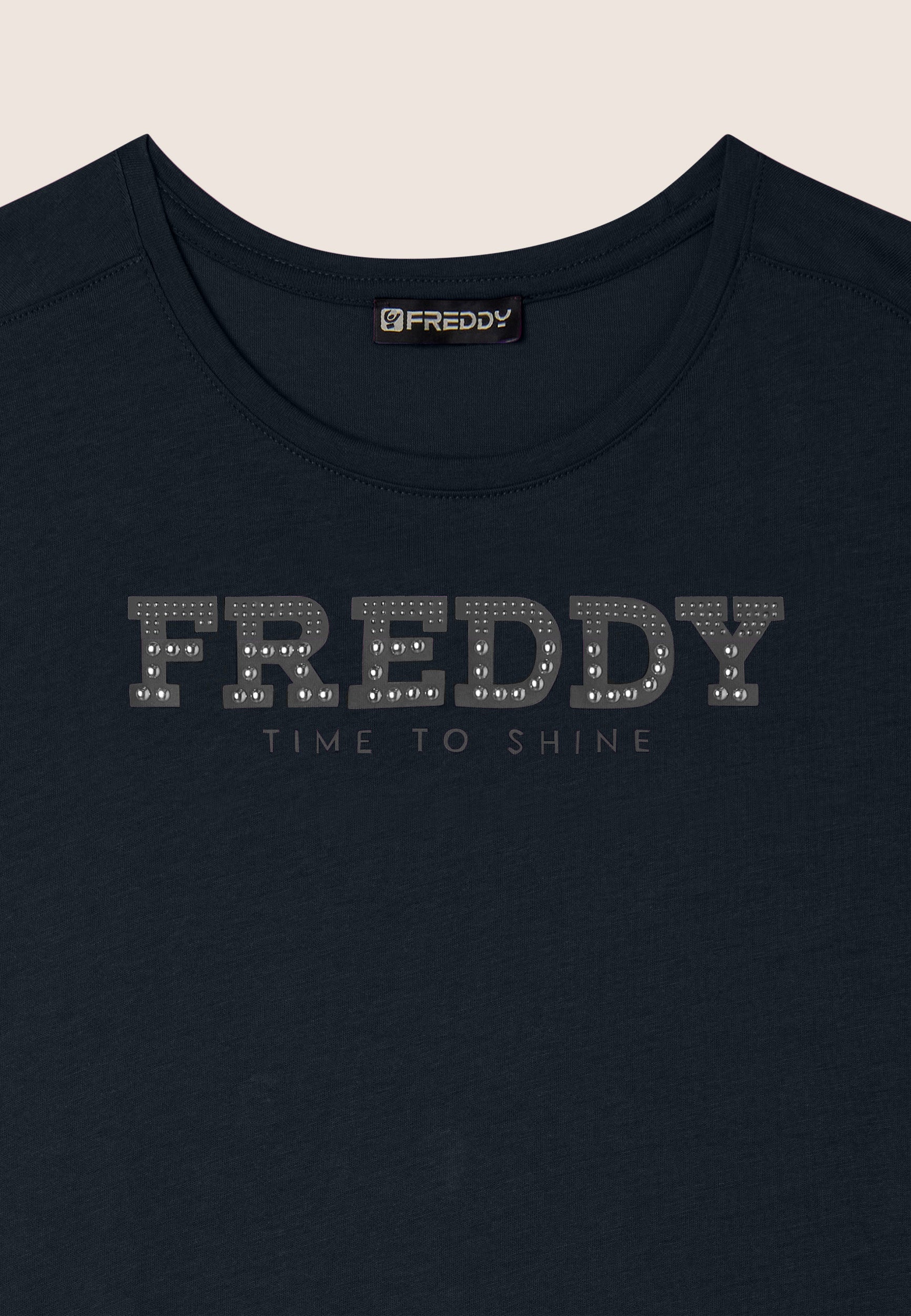 freddy-vestito-in-jersey-con-perline-dorate-e-logo image 7