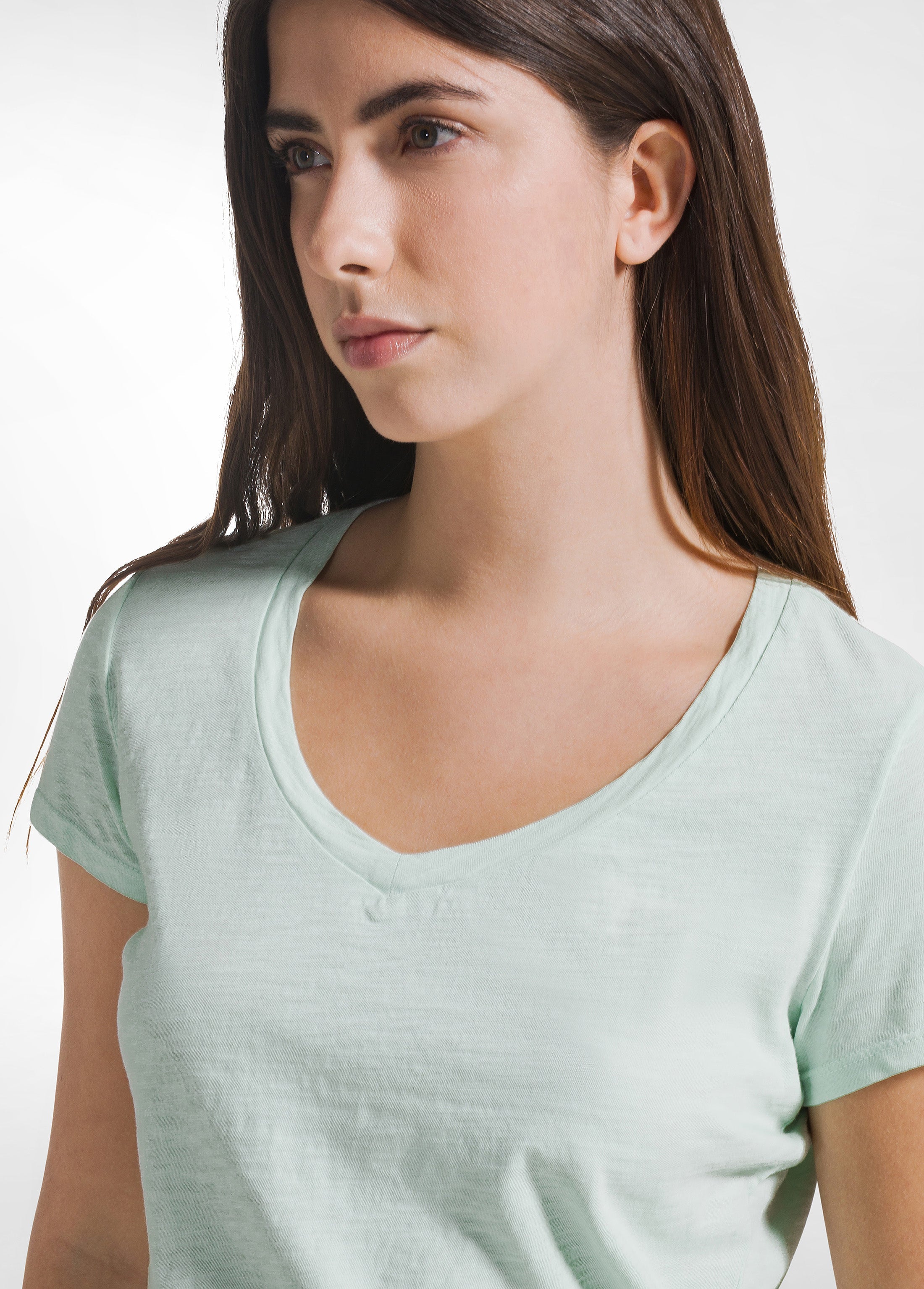 deha-t-shirt-flamm-con-scollo-a-v-verde-d42511-maglia-cotone-leggero-donna image 3
