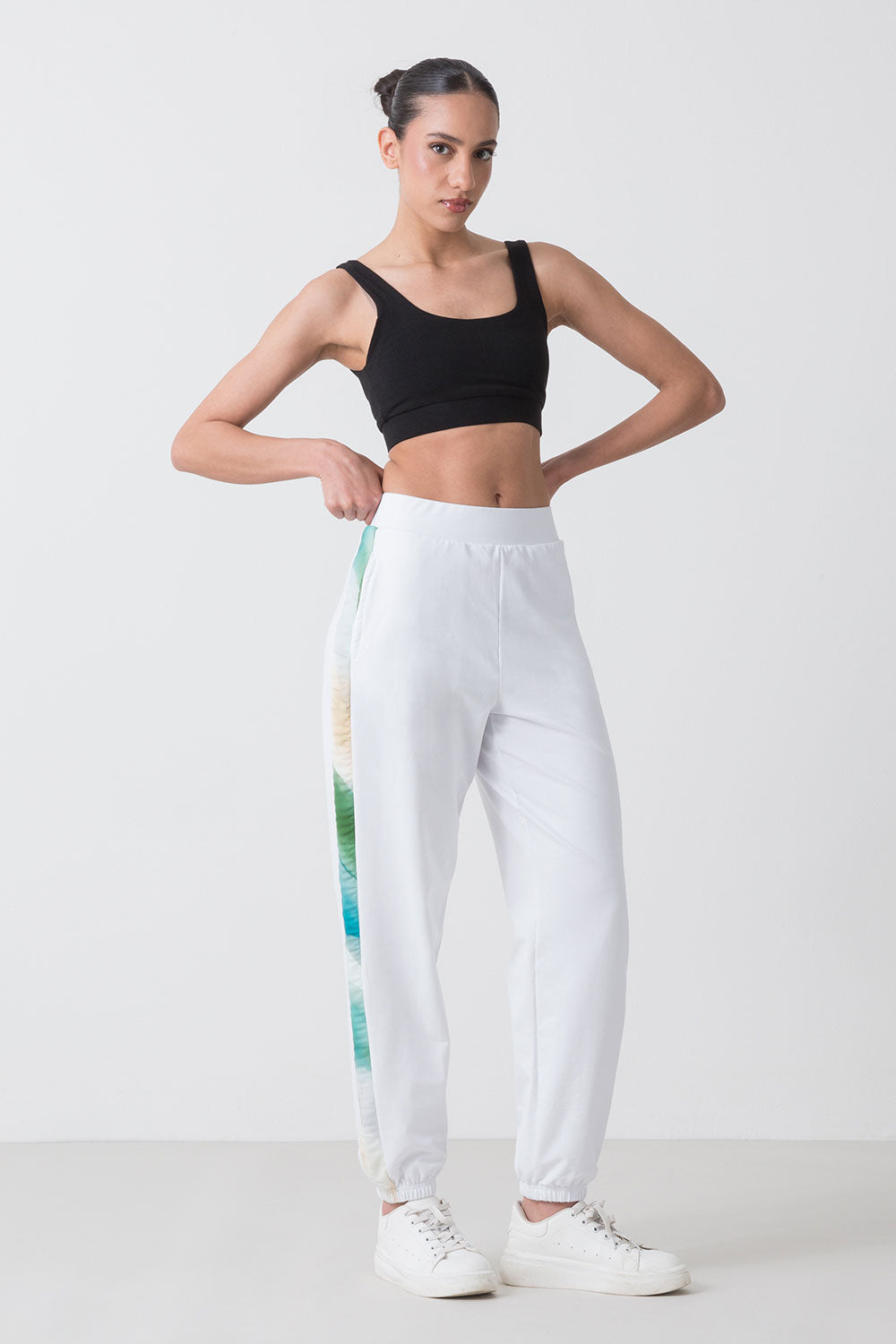 city-pantalone-dimensione-danza-con-elastico-al-fondo-e-bande-in-contrasto image 7