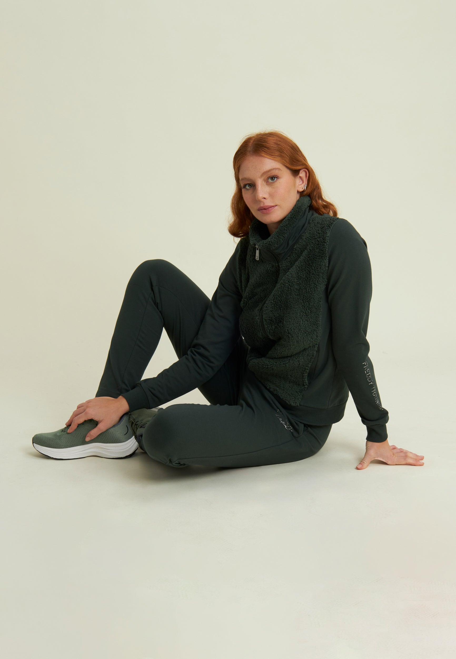 freddy-pantaloni-sportivi-regular-fit-con-spacchi-laterali-e-logo-borchie image 2